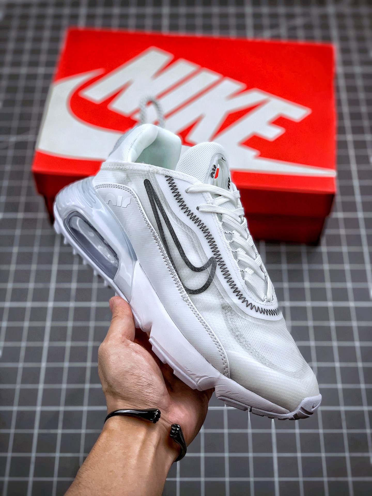 200 AirMax 2090 官网强力主推  原盒原标专柜一致 货号：CK2612-100