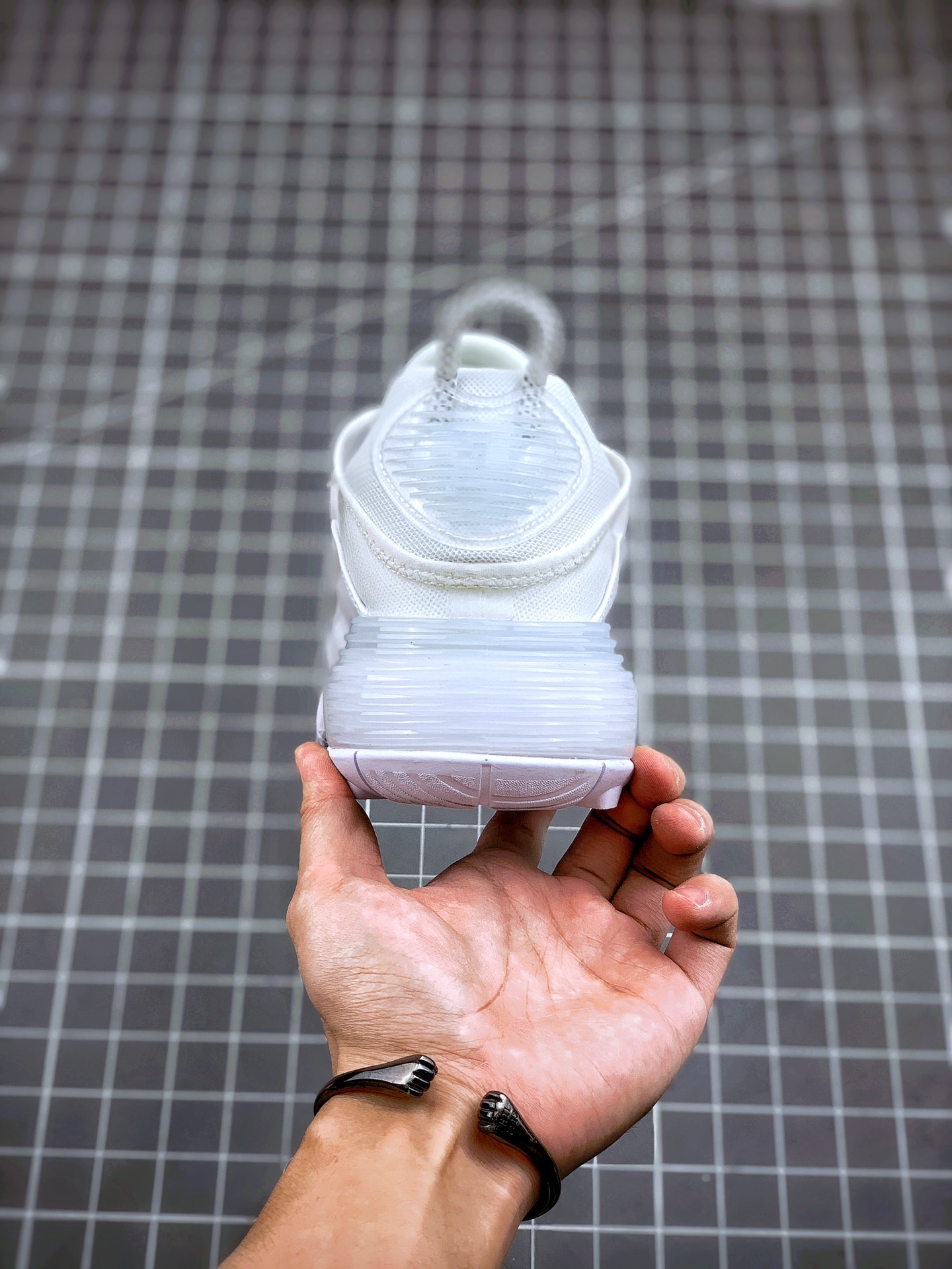 200 AirMax 2090 官网强力主推  原盒原标专柜一致 货号：CK2612-100