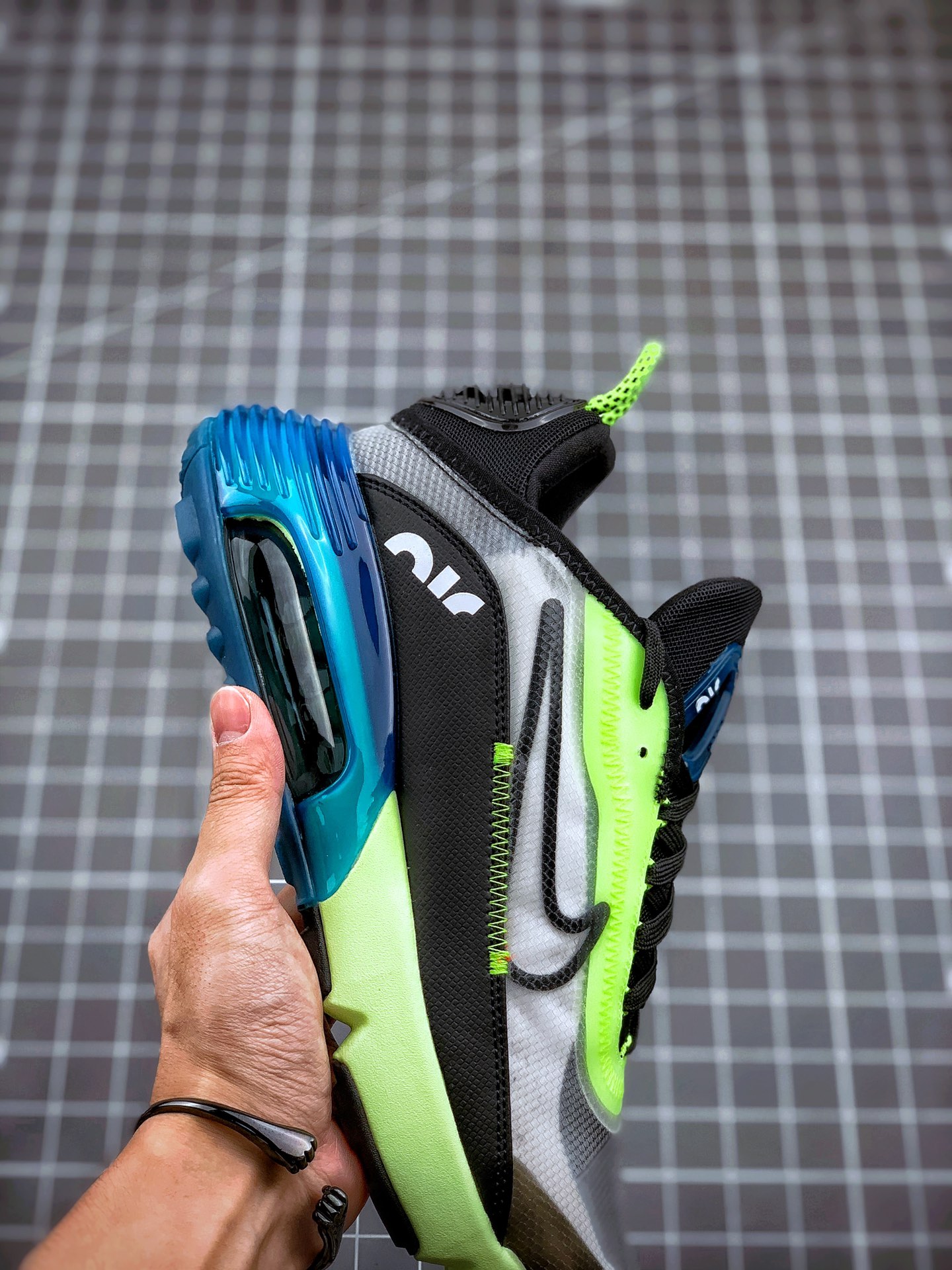 200 AirMax 2090 官网强力主推  货号：BV9977-101