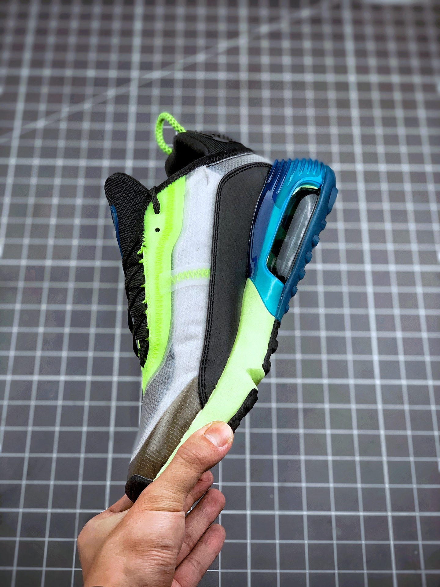 200 AirMax 2090 官网强力主推  货号：BV9977-101