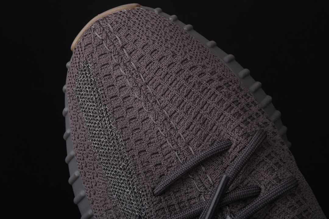 特价外贸版本AdidasYeezyBoost350V2“Cinder”FY4176阿迪达斯椰子350二代