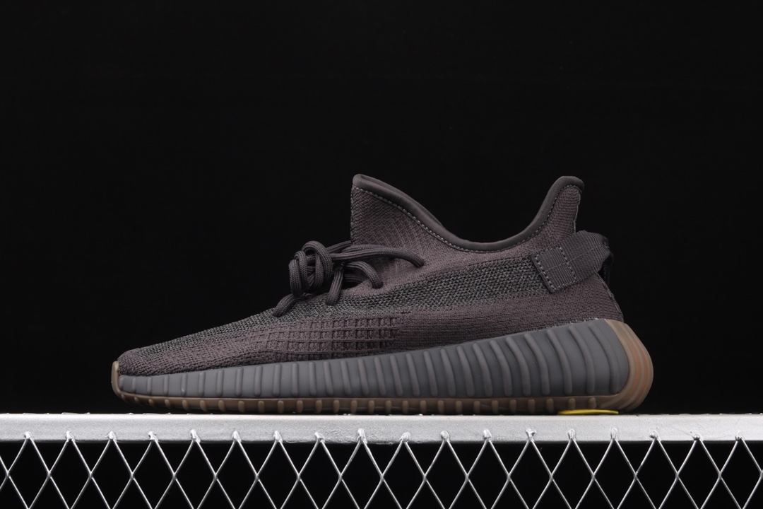 特价外贸版本AdidasYeezyBoost350V2“Cinder”FY4176阿迪达斯椰子350二代