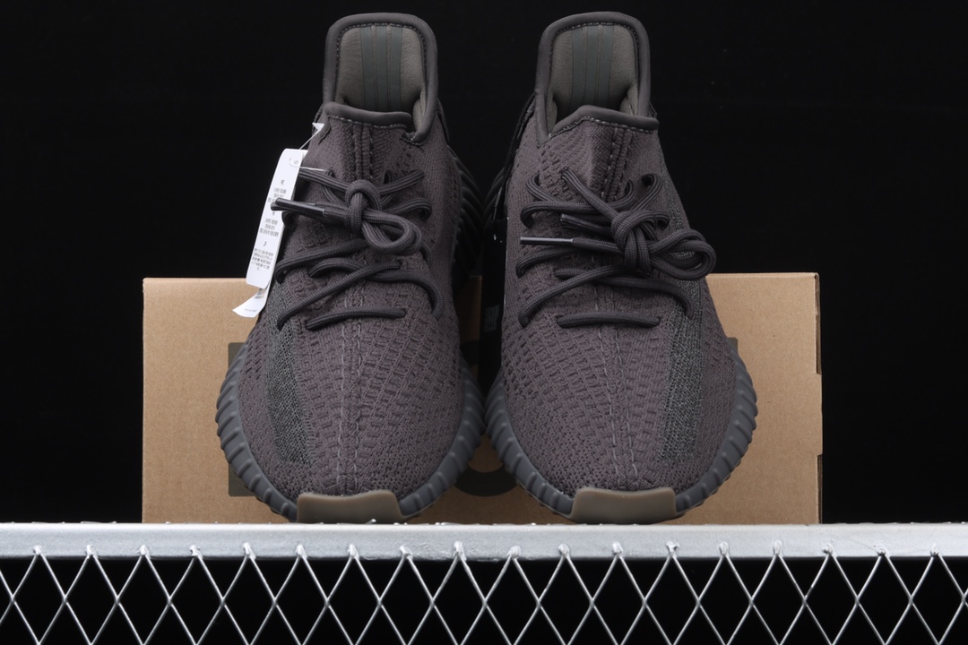 特价外贸版本AdidasYeezyBoost350V2“Cinder”FY4176阿迪达斯椰子350二代