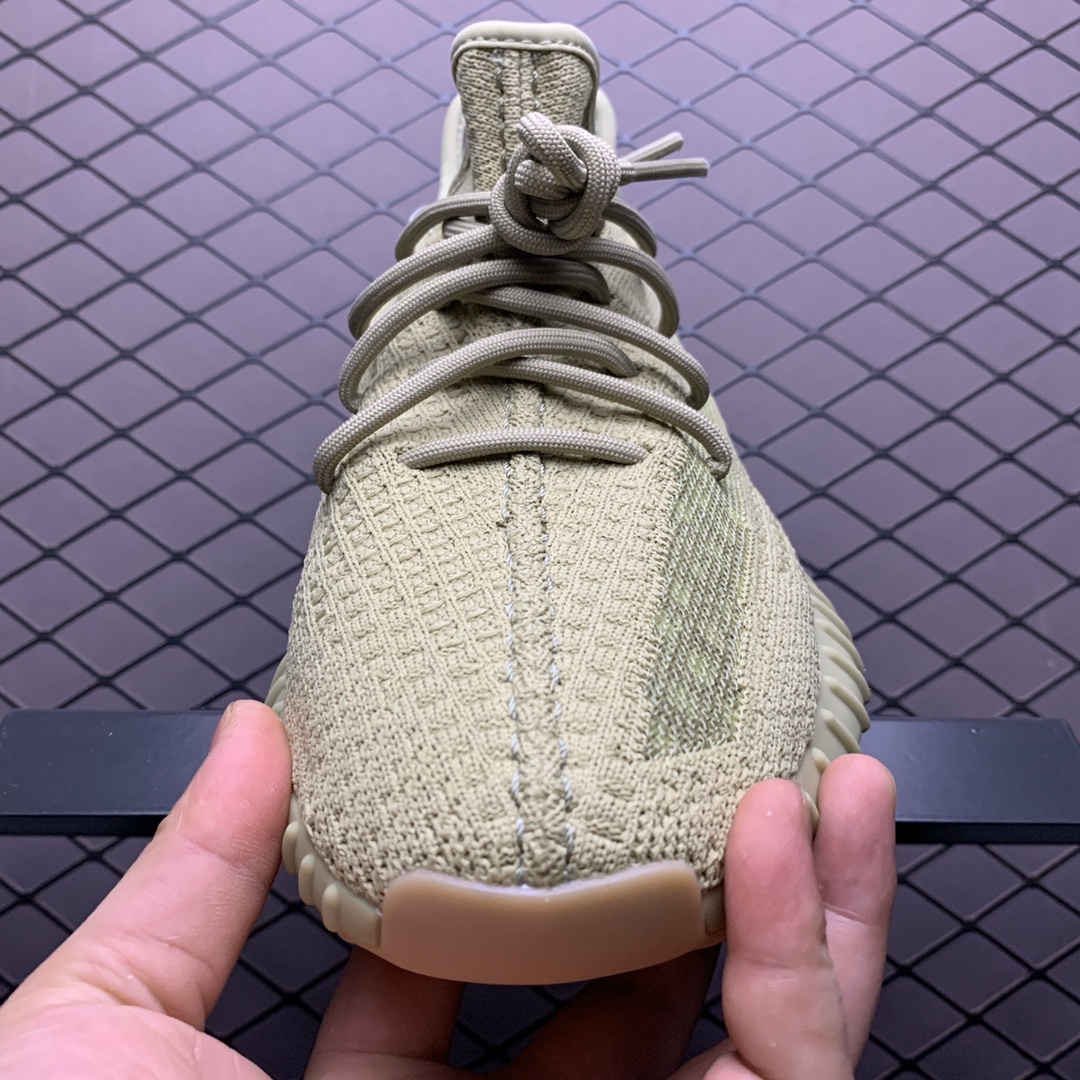 Pure cost Adidas Yeezy 350V2 Kanye Yeezy 350 new colorway "Sulfur 9