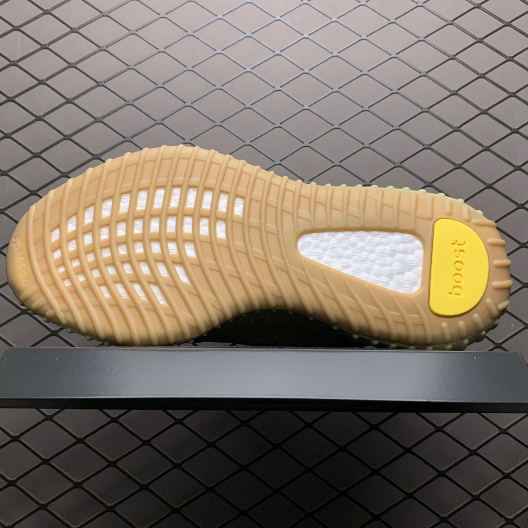 Pure cost Adidas Yeezy 350V2 Kanye Yeezy 350 new colorway "Sulfur 5