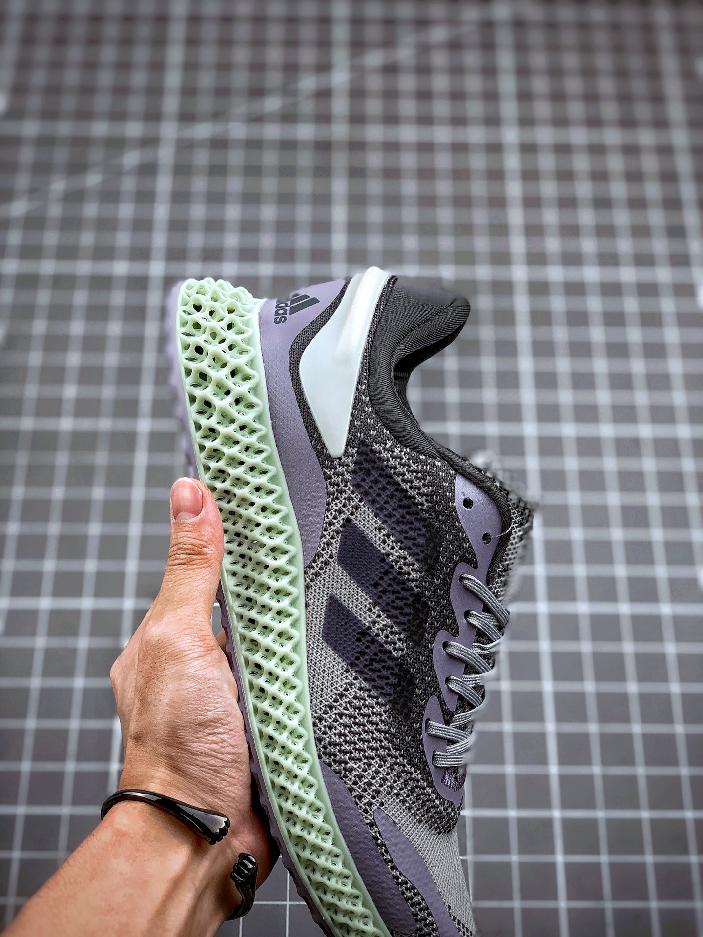 240 Adidas Alphaedge 4D M  针织吸呼面休闲运动慢跑鞋 鞋以面经典跑鞋 FV5329