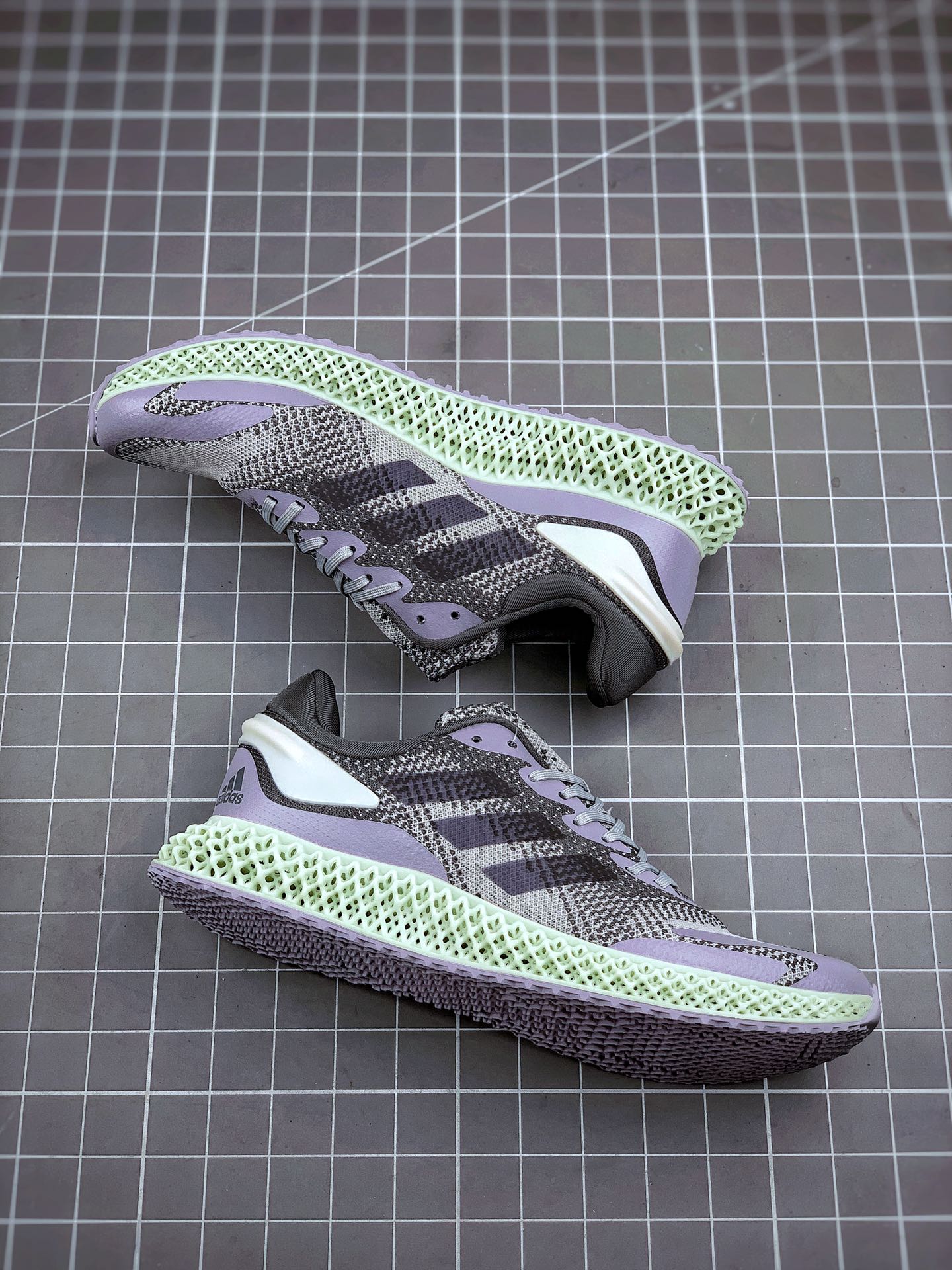 240 Adidas Alphaedge 4D M  针织吸呼面休闲运动慢跑鞋 鞋以面经典跑鞋 FV5329