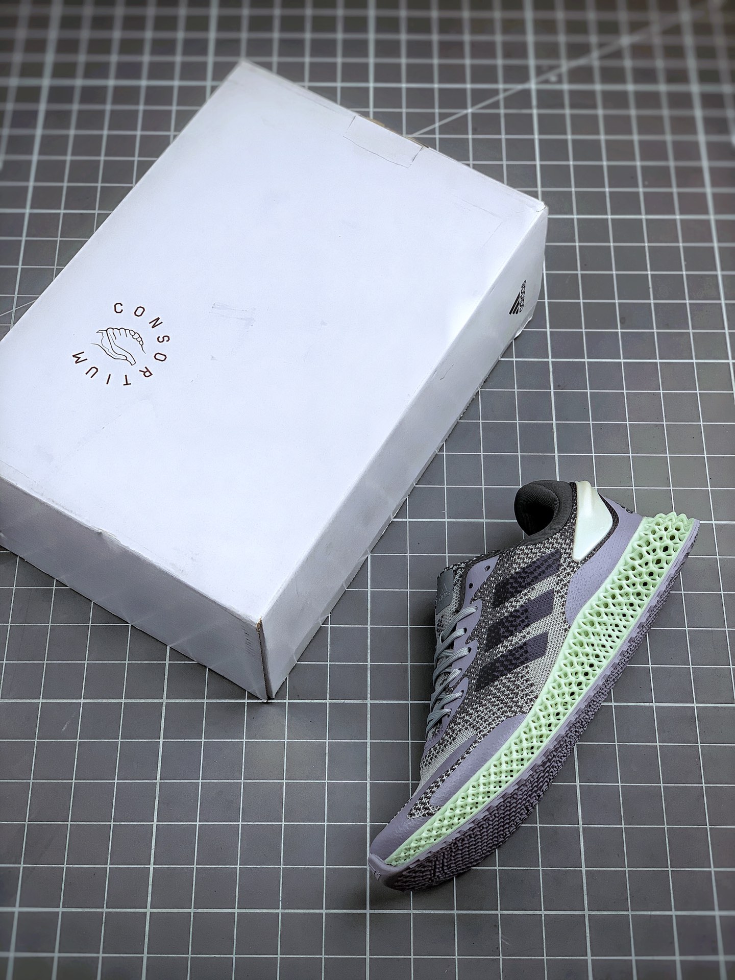 240 Adidas Alphaedge 4D M  针织吸呼面休闲运动慢跑鞋 鞋以面经典跑鞋 FV5329