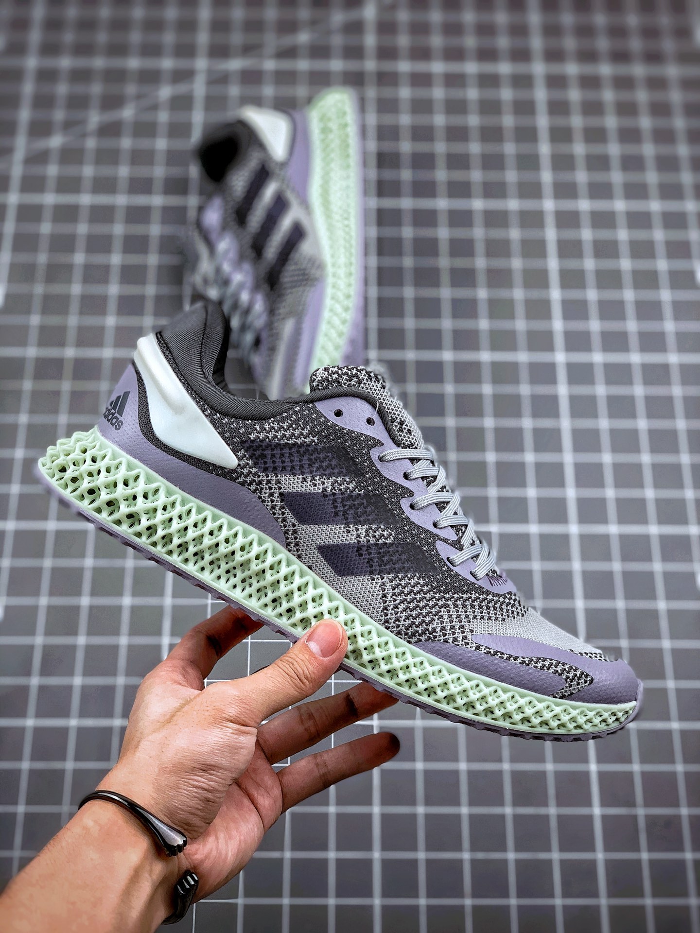 240 Adidas Alphaedge 4D M  针织吸呼面休闲运动慢跑鞋 鞋以面经典跑鞋 FV5329