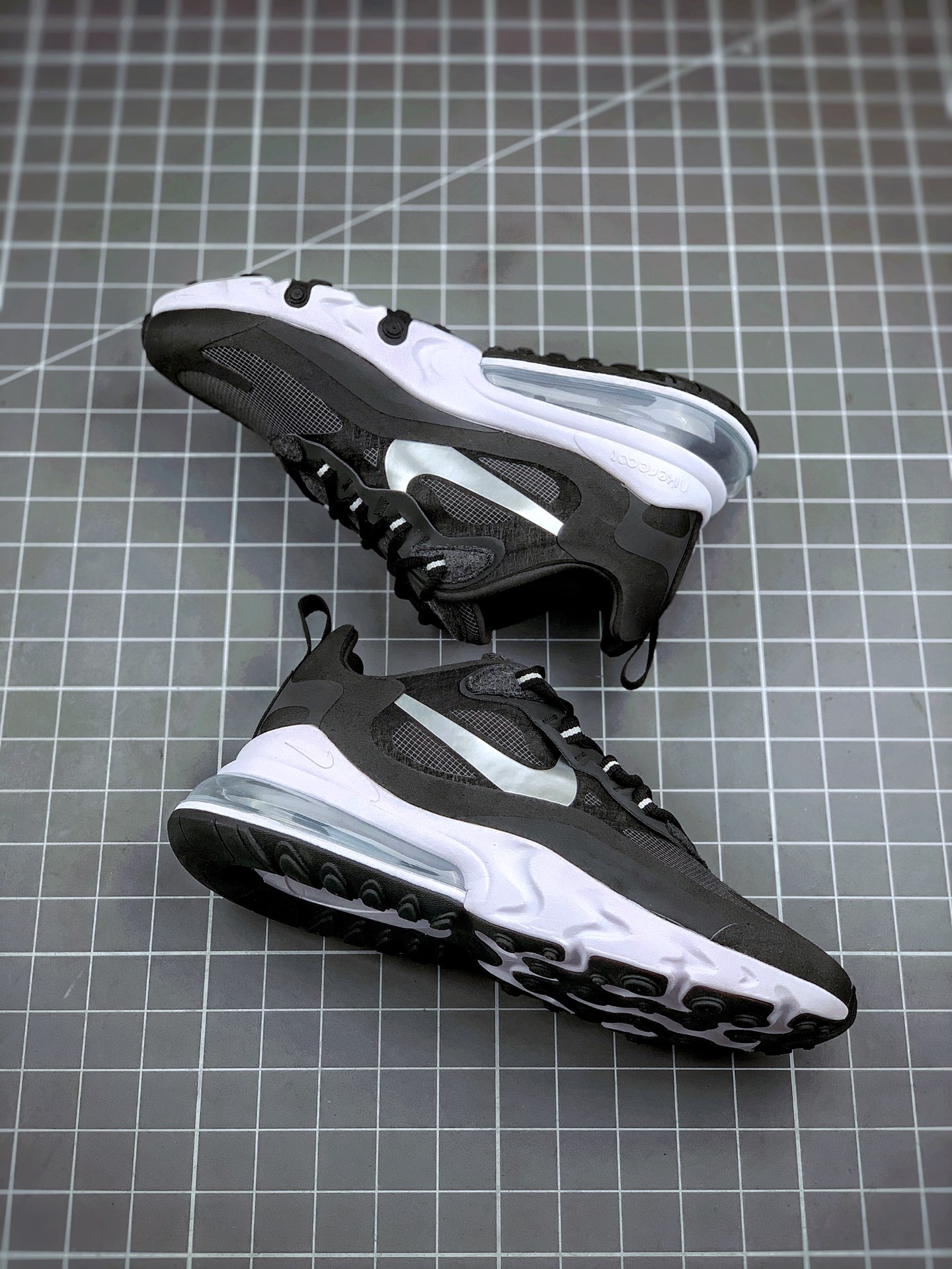 190 Air Max 270 React 黑白银 原盒二维码原标 货号：CQ4598-071