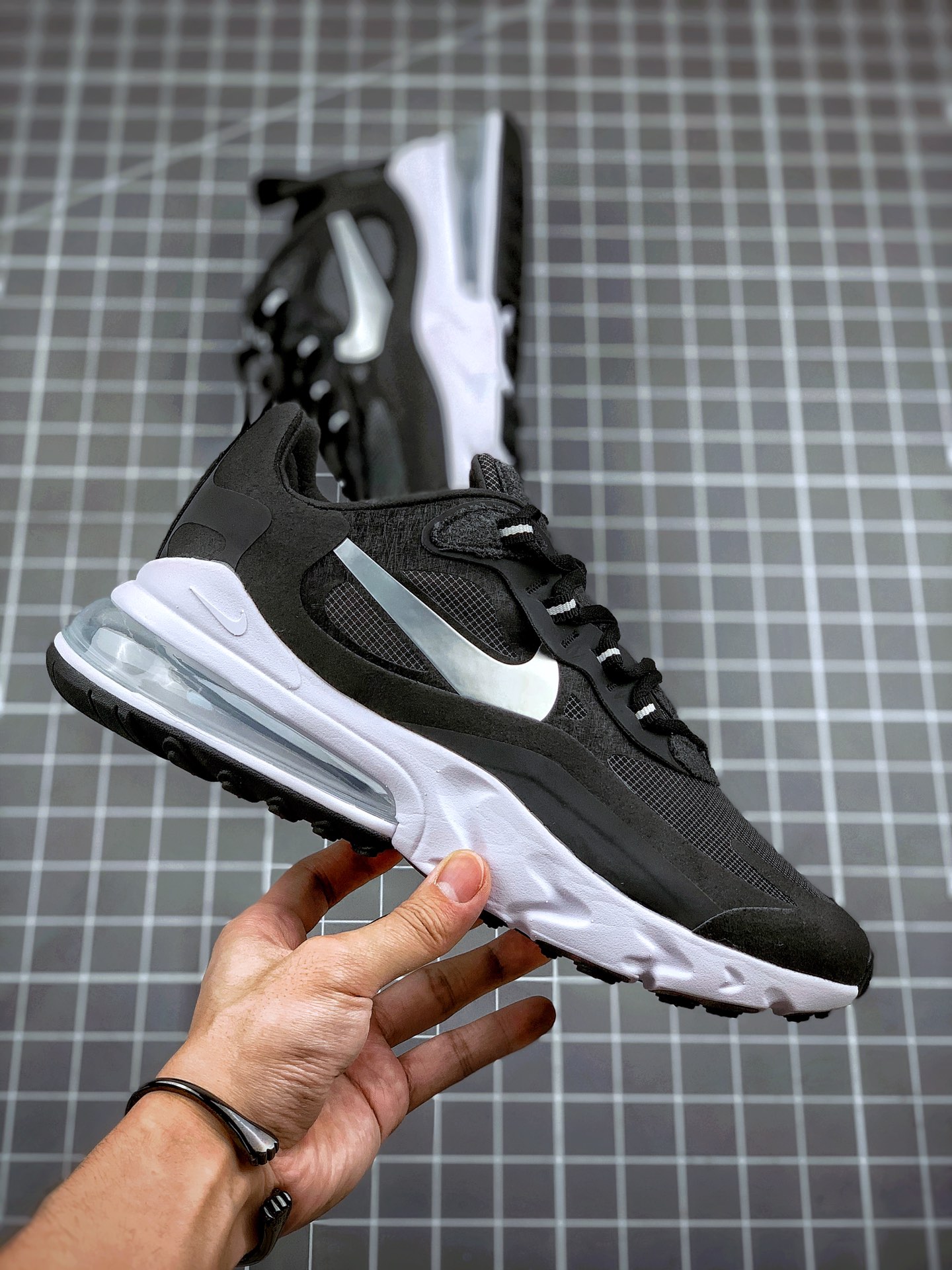 190 Air Max 270 React 黑白银 原盒二维码原标 货号：CQ4598-071