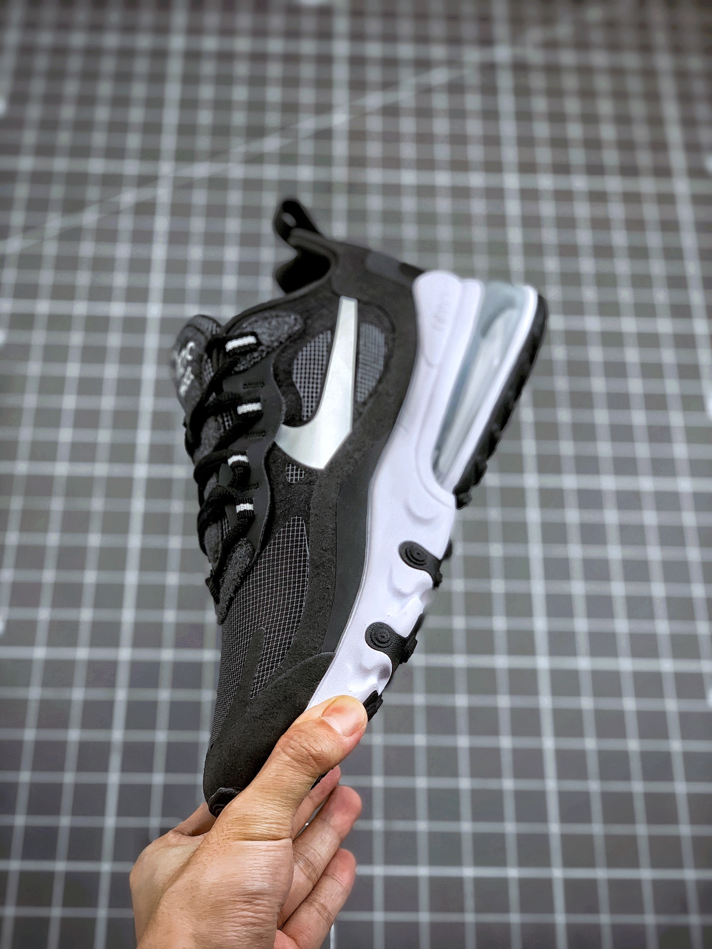 190 Air Max 270 React 黑白银 原盒二维码原标 货号：CQ4598-071
