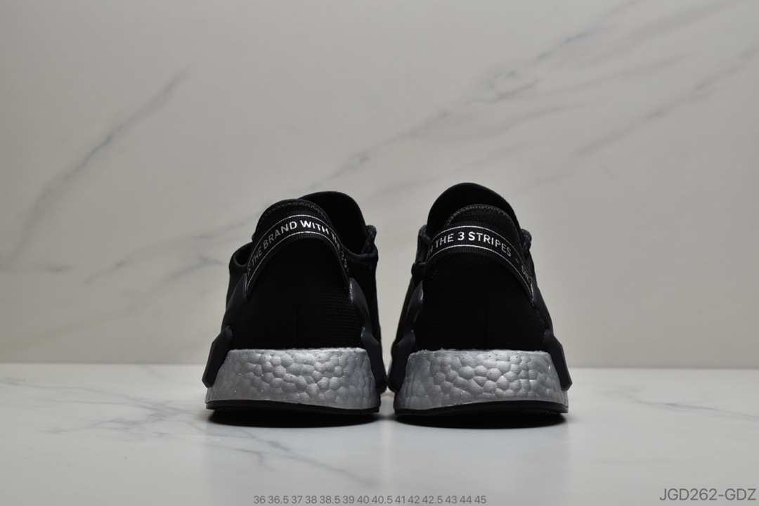 180 公司级阿迪达斯Adidas三叶草 Originals Boost NMD R_1 V2” Black/Red/Blue”飞织系列百搭休闲运动跑步鞋 货号：FW5449