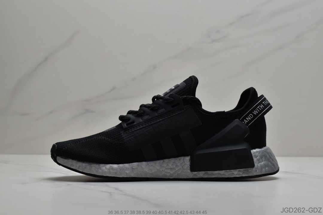 180 公司级阿迪达斯Adidas三叶草 Originals Boost NMD R_1 V2” Black/Red/Blue”飞织系列百搭休闲运动跑步鞋 货号：FW5449