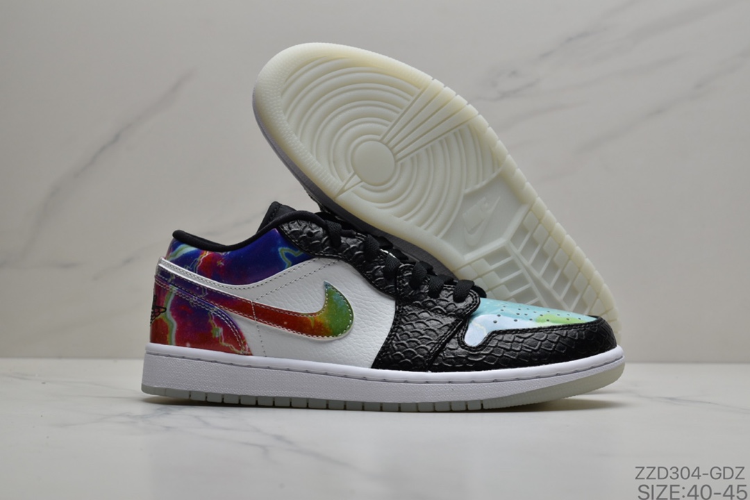 220 公司级Air Jordan 1 Low 星空夜光外底+太空主题货号：CW7309 090