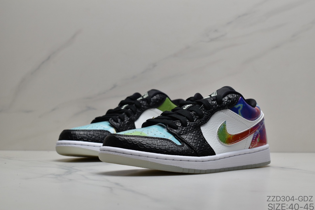 220 公司级Air Jordan 1 Low 星空夜光外底+太空主题货号：CW7309 090