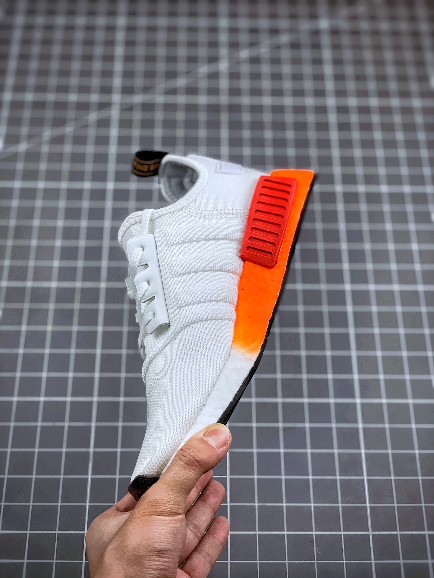 210 Adidas NMD _R1 白橙贾卡 虎扑版本 专柜同步上架