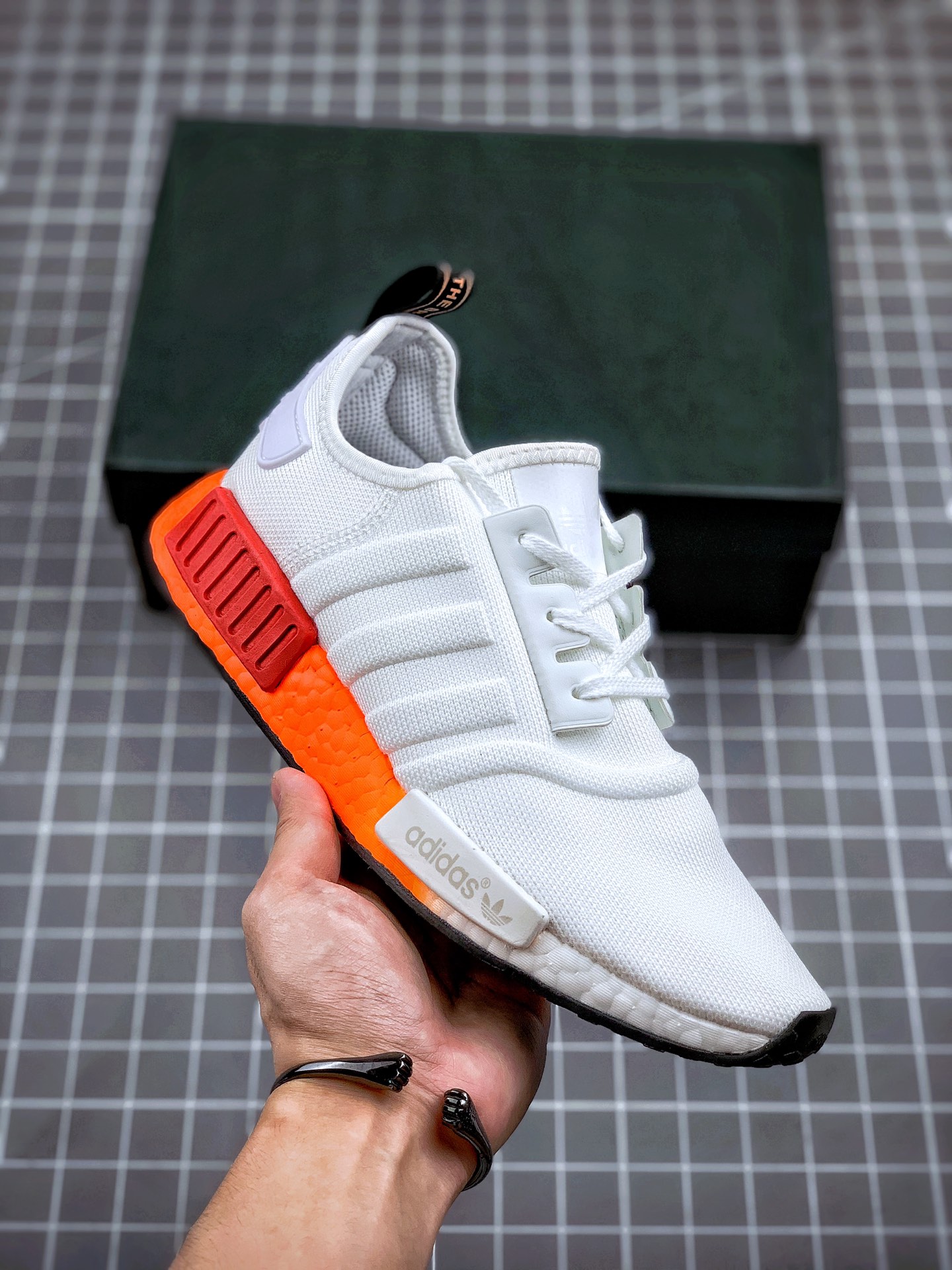 210 Adidas NMD _R1 白橙贾卡 虎扑版本 专柜同步上架