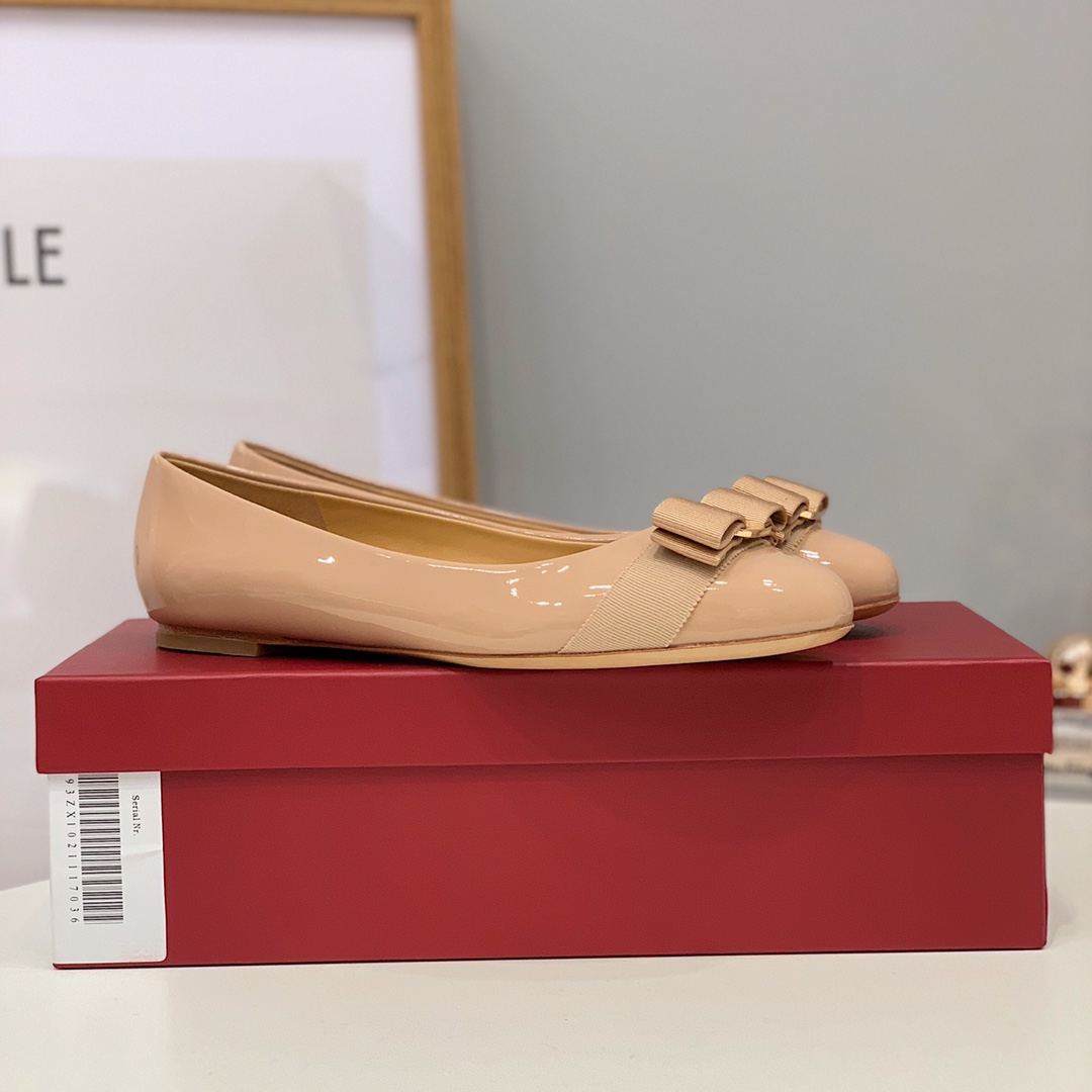 Roger Vivier 1cm平底 蝴蝶结-裸粉色