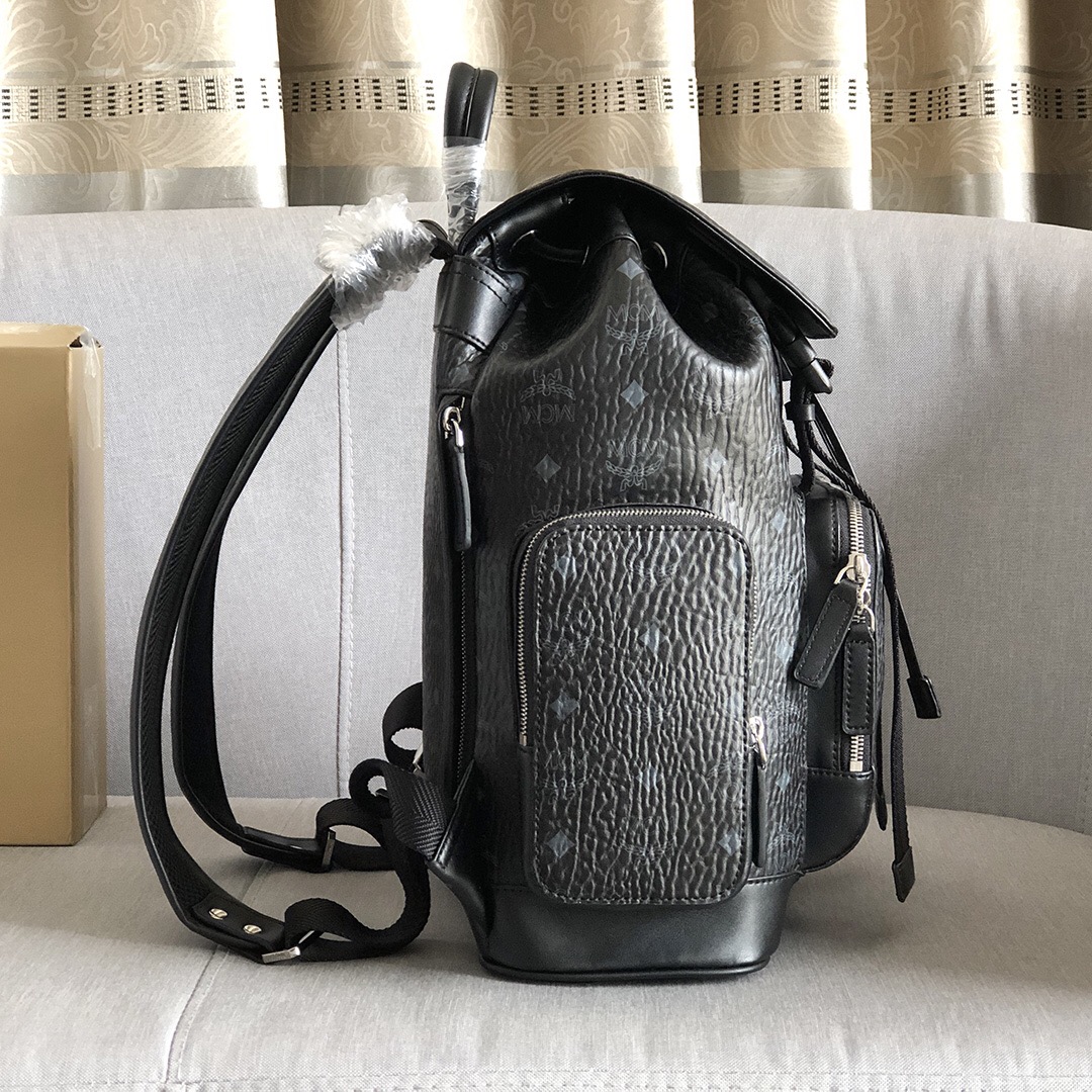 MCM 批430 ［MCM］Brandenburg双肩背包空间充裕 不仅使您全天拥有 造型