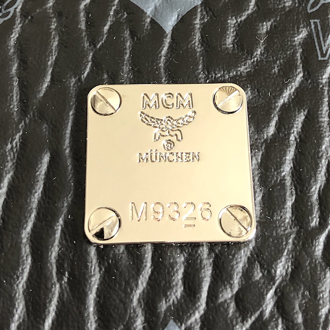 MCM 批430 ［MCM］Brandenburg双肩背包空间充裕 不仅使您全天拥有 造型