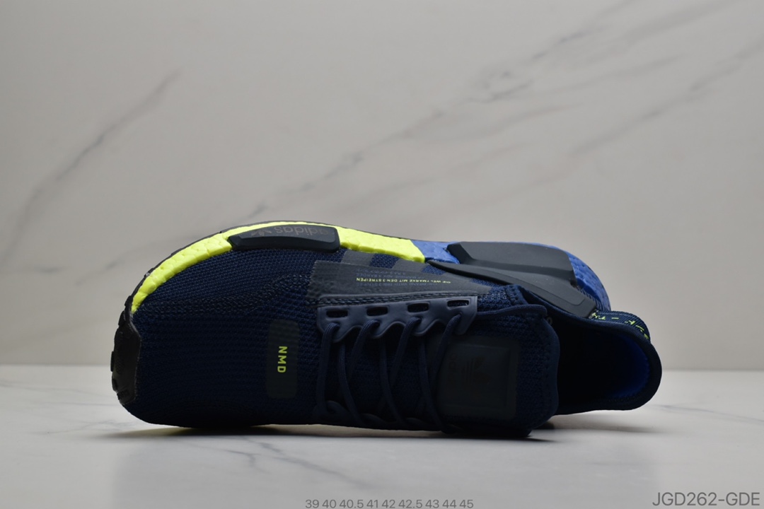 180 公司级真爆三叶草Adidas Originals Boost NMD_V2飞织系列百搭休闲运动跑步鞋“白黑亮橙条纹”FX3948