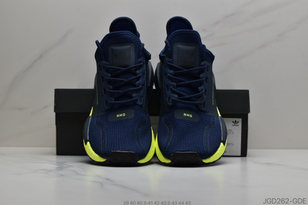 180 公司级真爆三叶草Adidas Originals Boost NMD_V2飞织系列百搭休闲运动跑步鞋“白黑亮橙条纹”FX3948