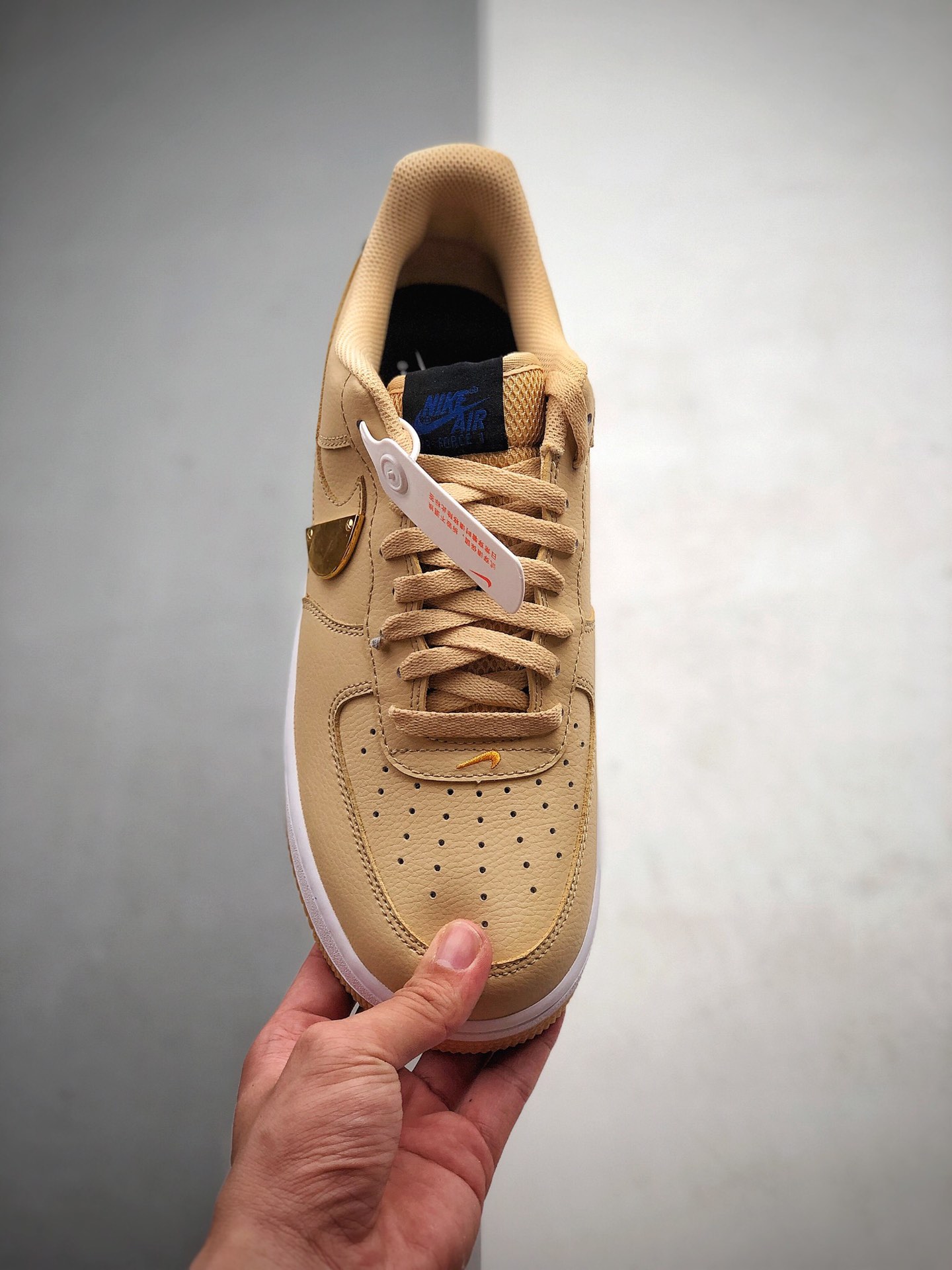 210 NIKE AIR FORCE 1 *07 LV8 1HO20 NBA联名  金属探测仪栗棕色空军一号低帮  货号：CT2298-200