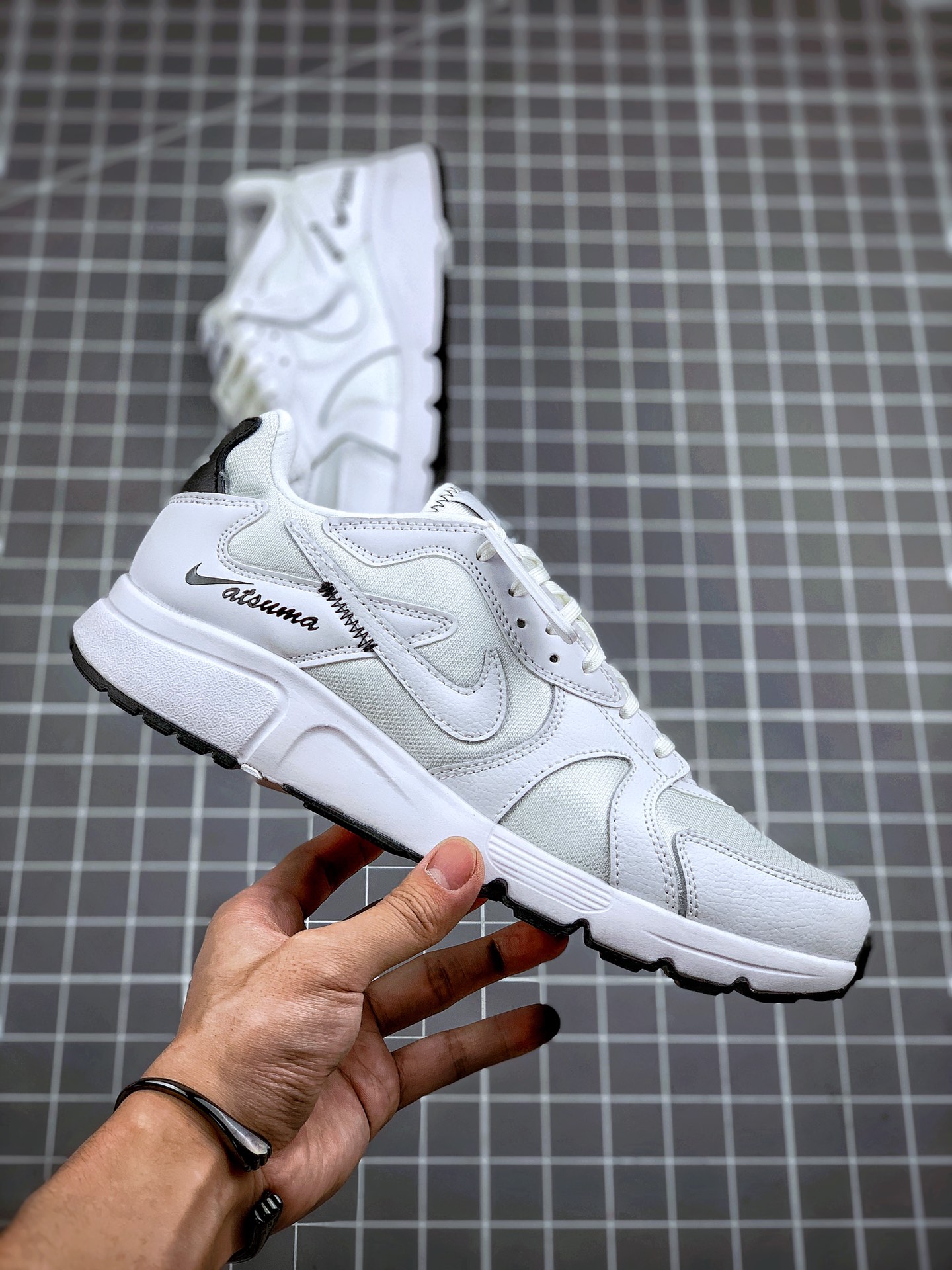 180 Nike Atsuma 耐克2020新款 将真正的90年代美学与舒适的跑鞋技术融合在一起 货号：CD5461-004