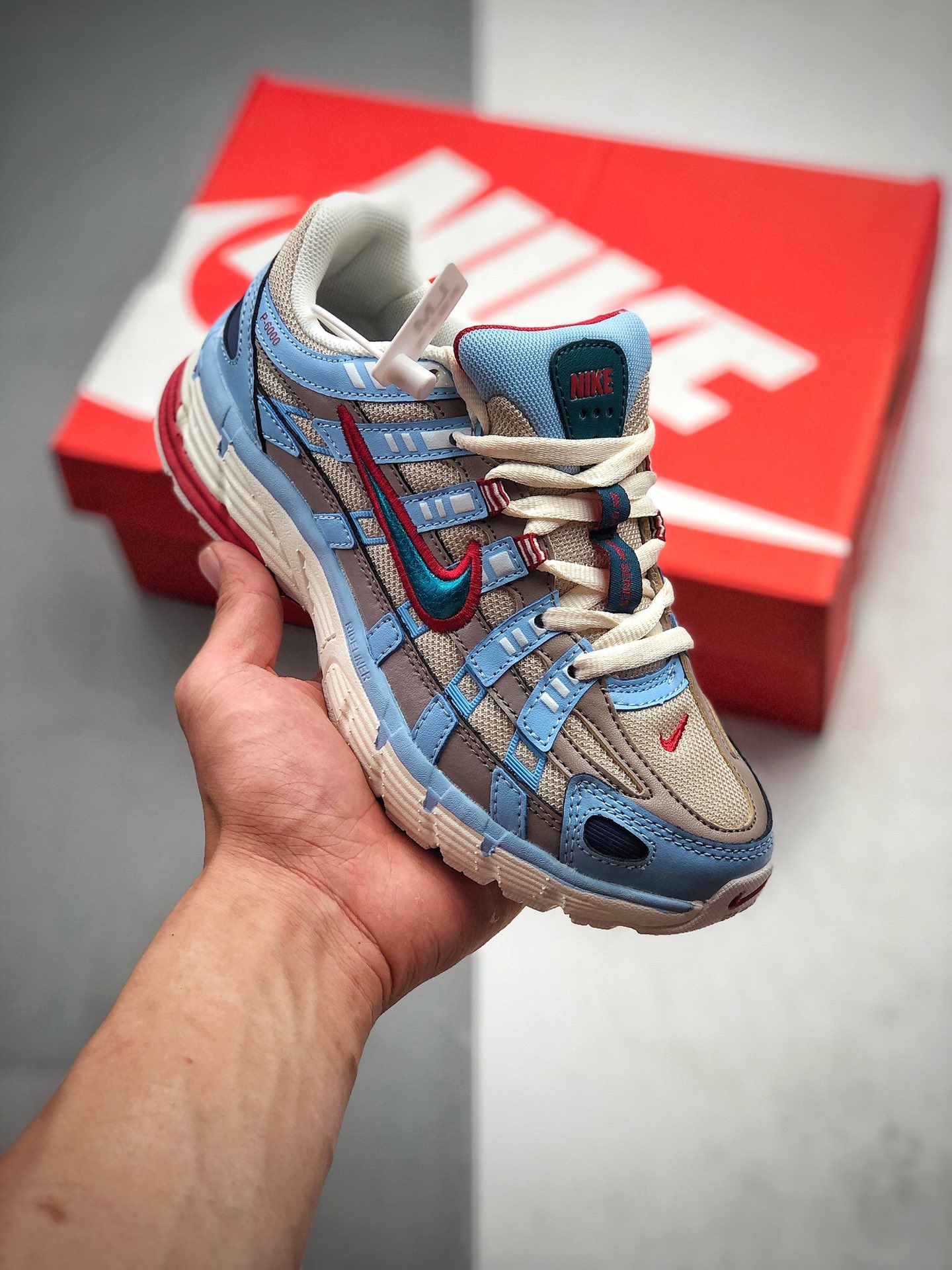 210 耐克Nike P-6000 CNPT”Sail/Teal/Desert Sand”系列复古老爹风休闲运动舒适跑鞋“ 货号：CK2961-131