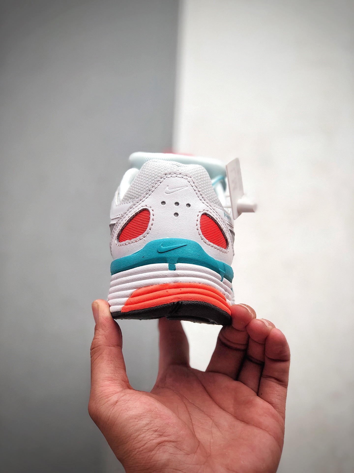 210 耐克Nike P-6000 CNPT”Sail/Teal/Desert Sand”系列复古老爹风休闲运动舒适跑鞋“ 货号：BV1021-105