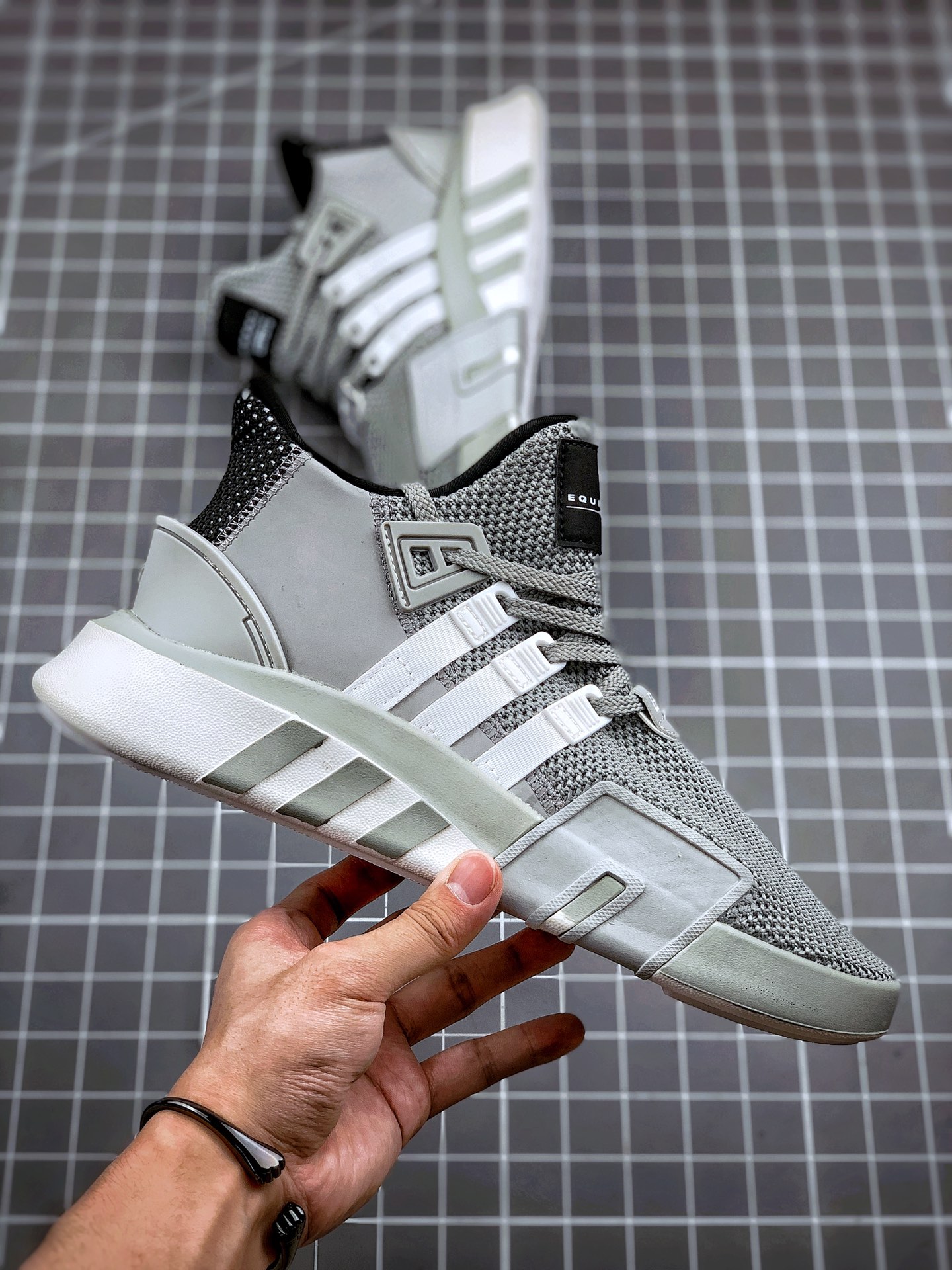 180  Adidas EQT Bask ADV 黑白灰 B37546