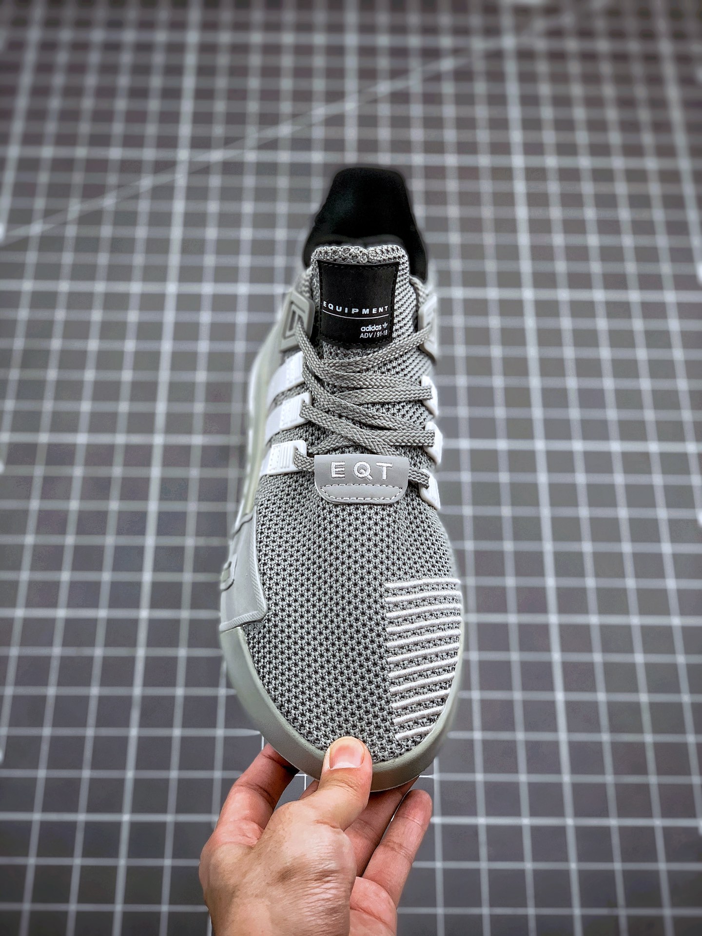 180  Adidas EQT Bask ADV 黑白灰 B37546