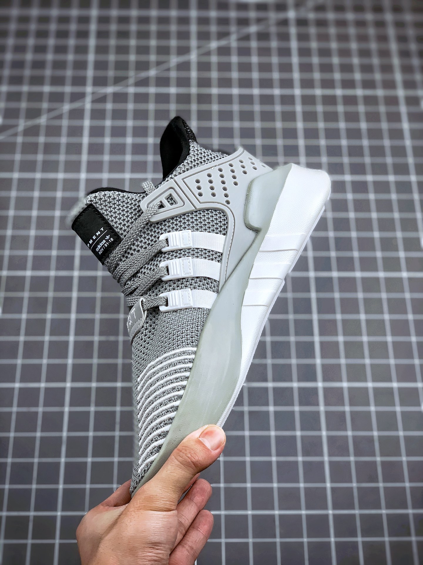 180  Adidas EQT Bask ADV 黑白灰 B37546