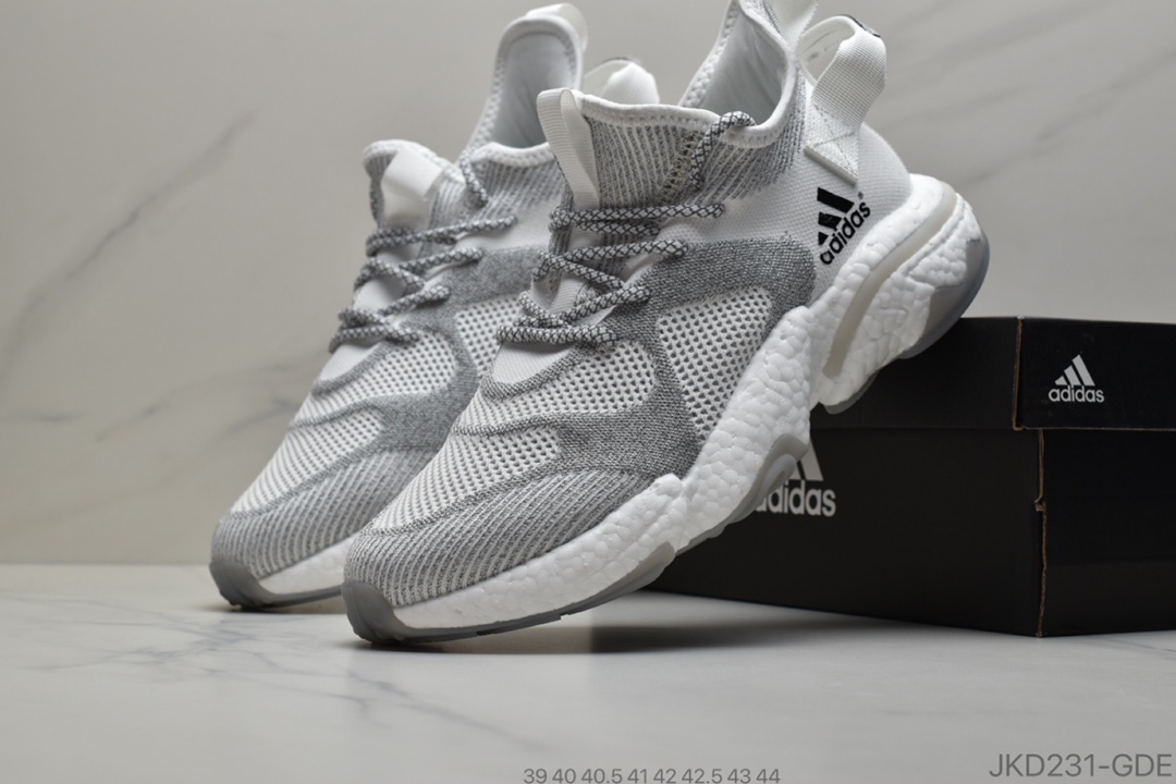 160 阿迪达斯  三叶草adidas Originals NMD_R1 V2  TPU稳定鞋后跟 针织面 爆米花减震中底 运动休闲鞋