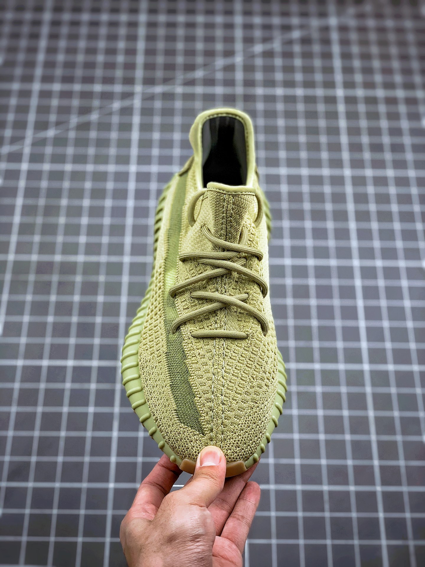 210 Yeezy 350 Boost V2 ”Flax” 抹茶绿