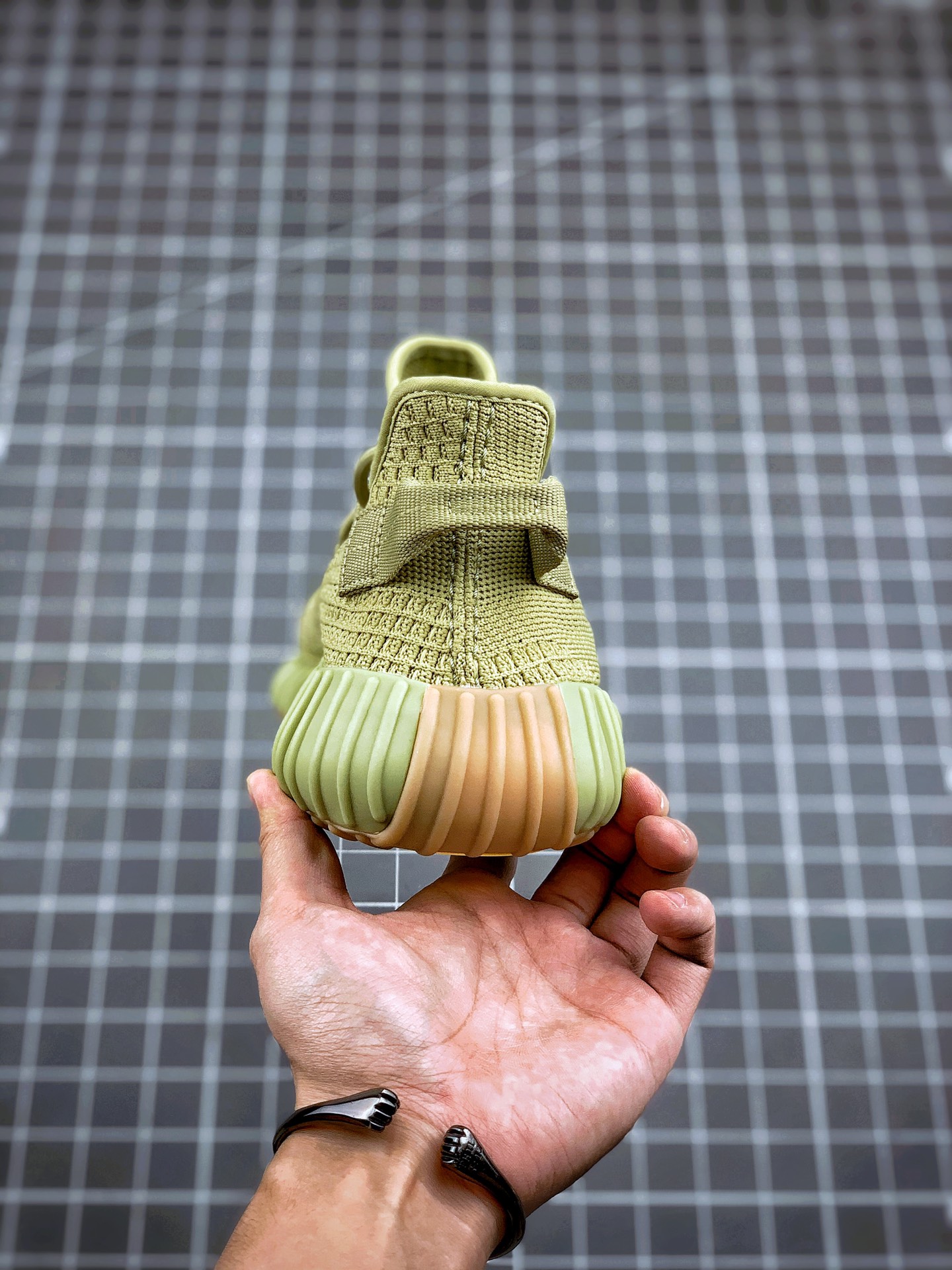 210 Yeezy 350 Boost V2 ”Flax” 抹茶绿