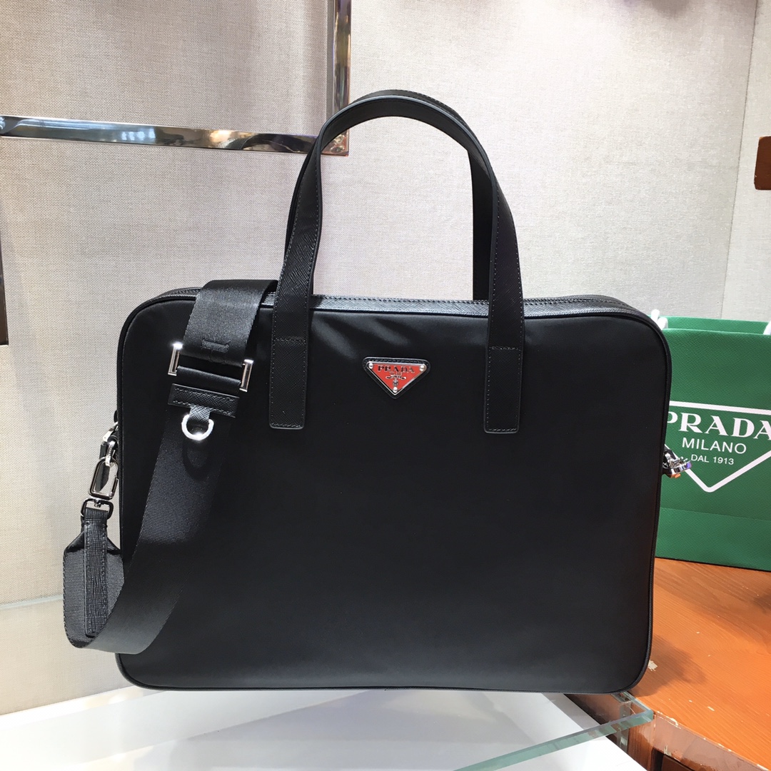 PRADA普拉达进口尼龙布料男士公文包2VE368