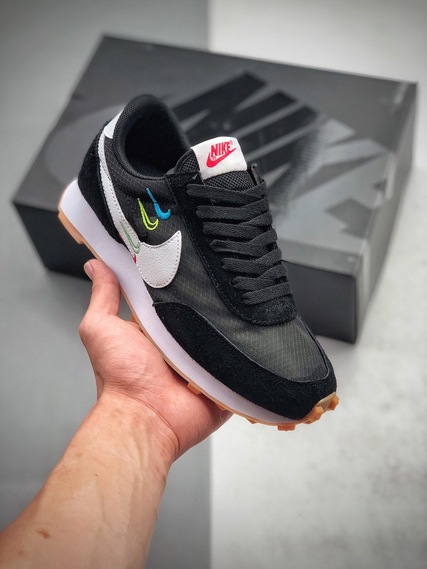 140 Nike Air Daybreak 1979周年顺风华夫系列 网纱透气复古休闲慢跑鞋 货号：CK2351-446