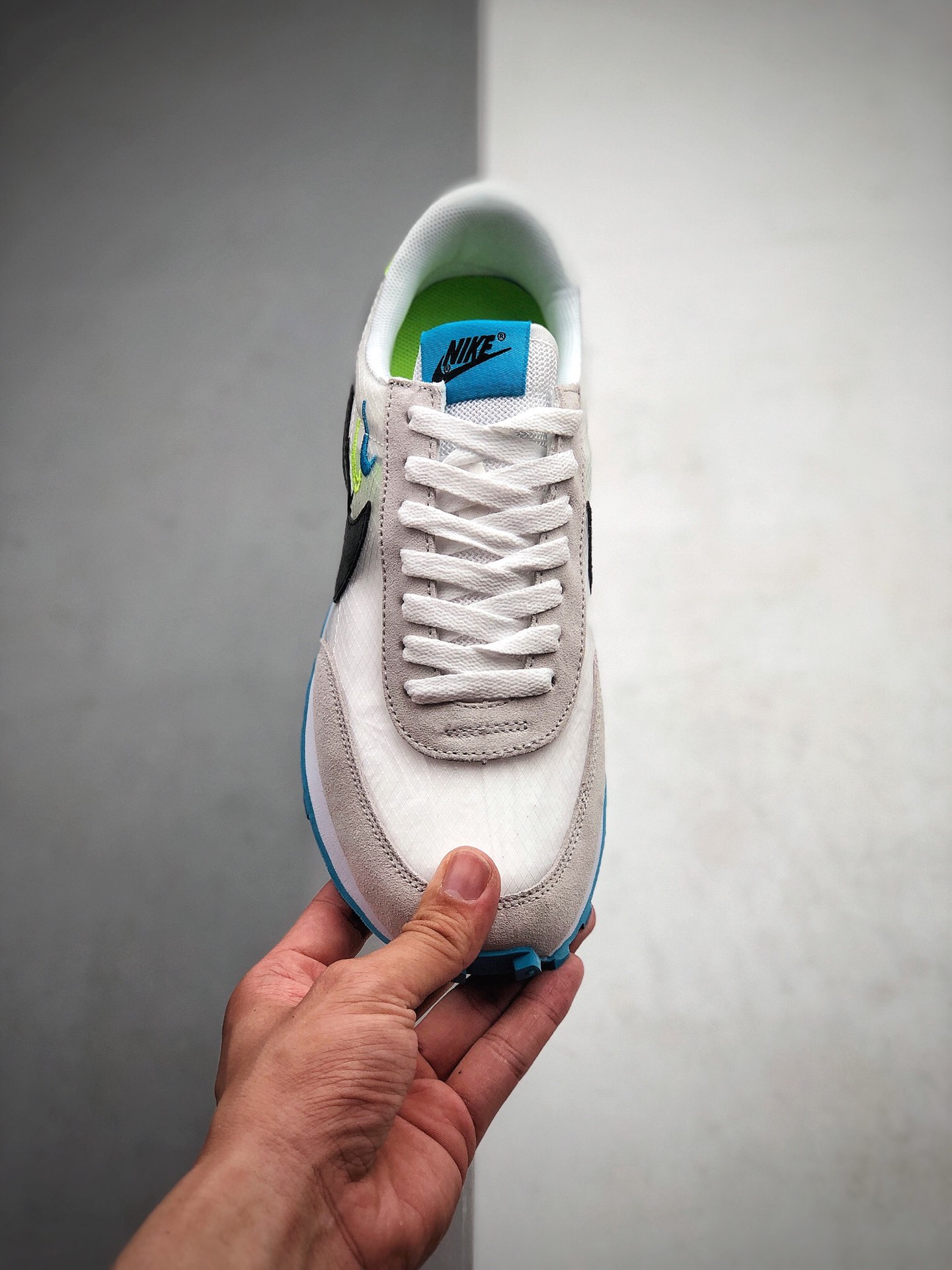 140 Nike Air Daybreak 1979周年顺风华夫系列 网纱透气复古休闲慢跑鞋  货号：CK2351-426