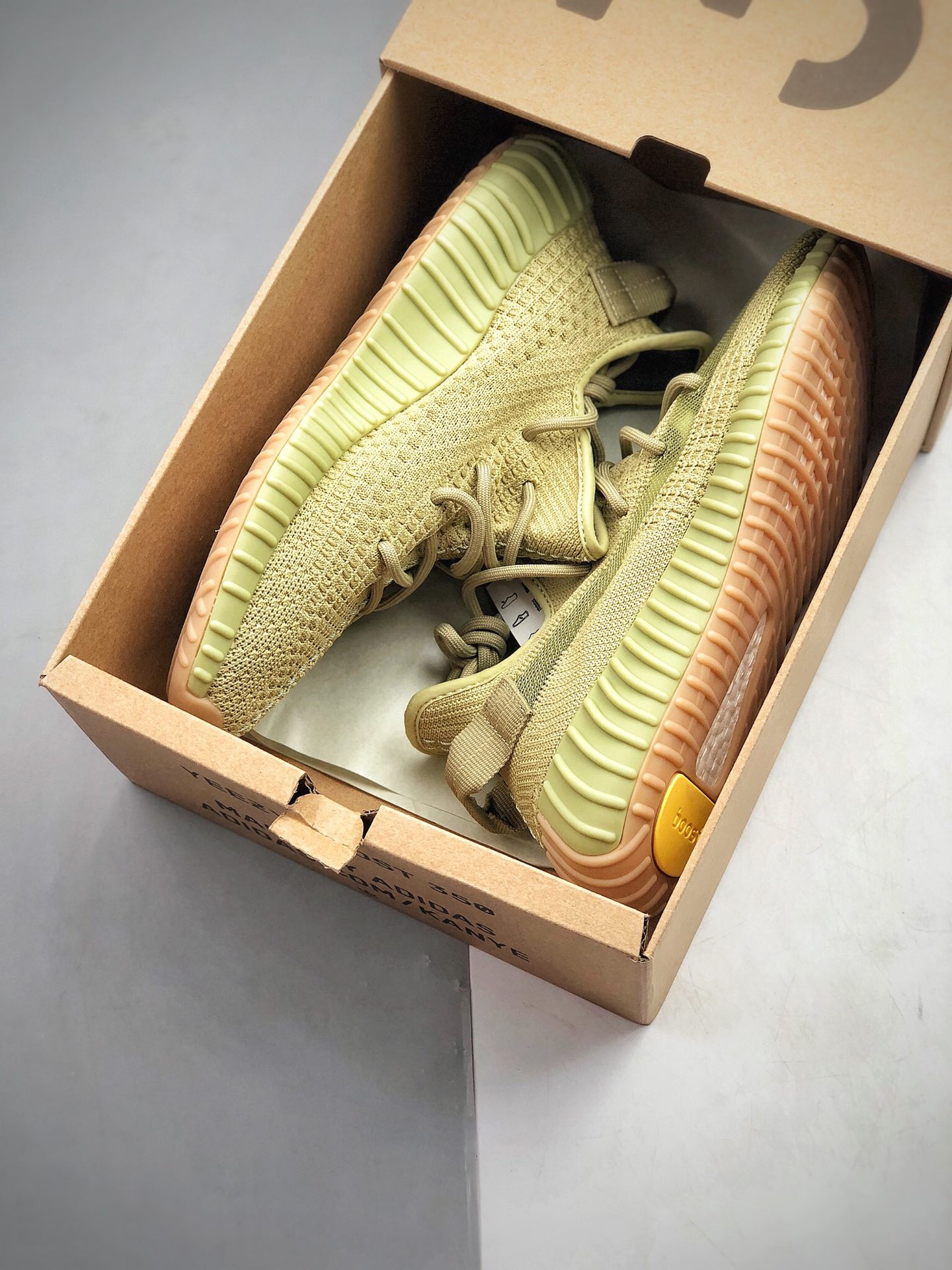 190 公司级真爆 Adidas Yeezy 350 Boost V2 抹茶绿 货号：FY5346
