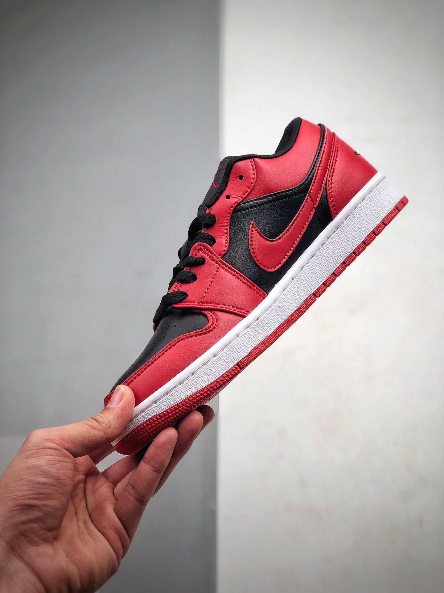 210 公司级Air Jordan 1 Low”Spruce Aura”AJ1乔一丹代低头帮层经典复古文休化闲运篮动球鞋 黑红禁穿  货号：553558-606