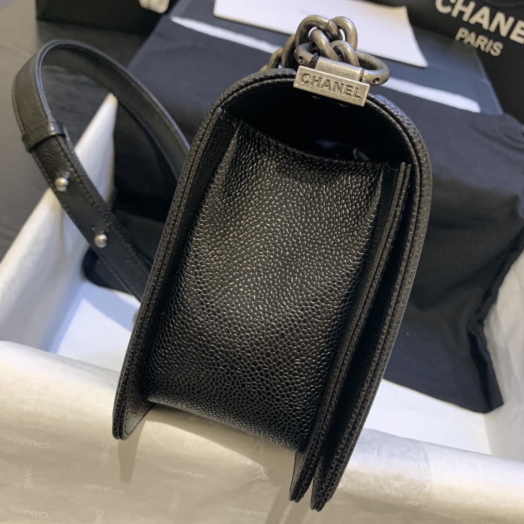 顶级货_厂法国高端定制品Chane1ClassicBag67086leboy-鱼子酱辣妈款2020年Ch