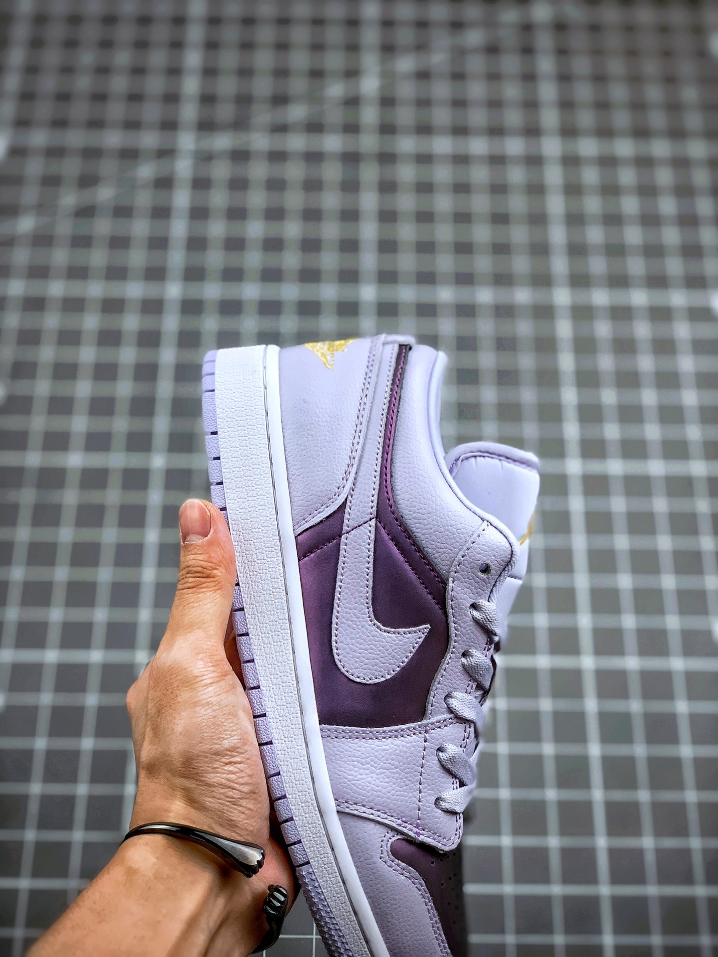 210 Air Jordan 1 Low 电光紫