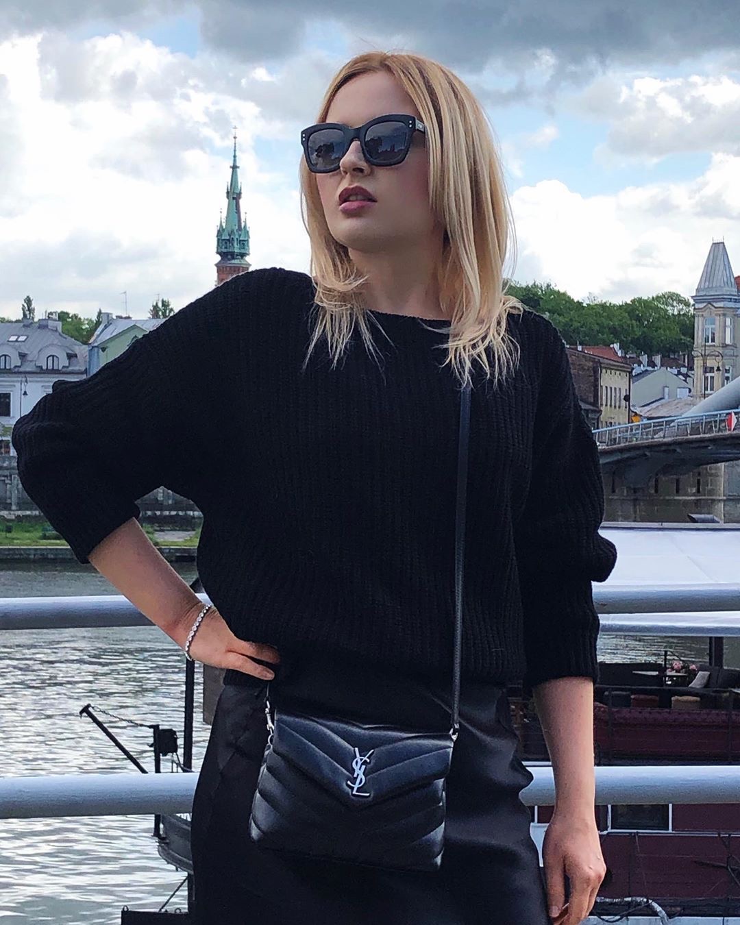 YSL LouLou 20CM 迷你斜挎包 467072黑色/银扣