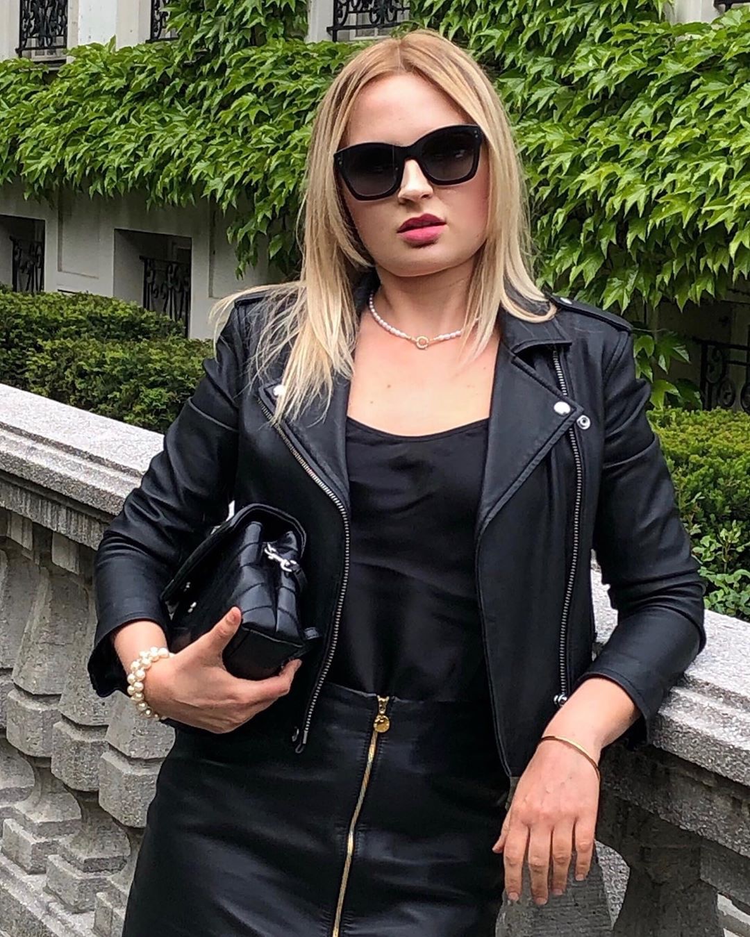 YSL LouLou 20CM 迷你斜挎包 467072黑色/银扣