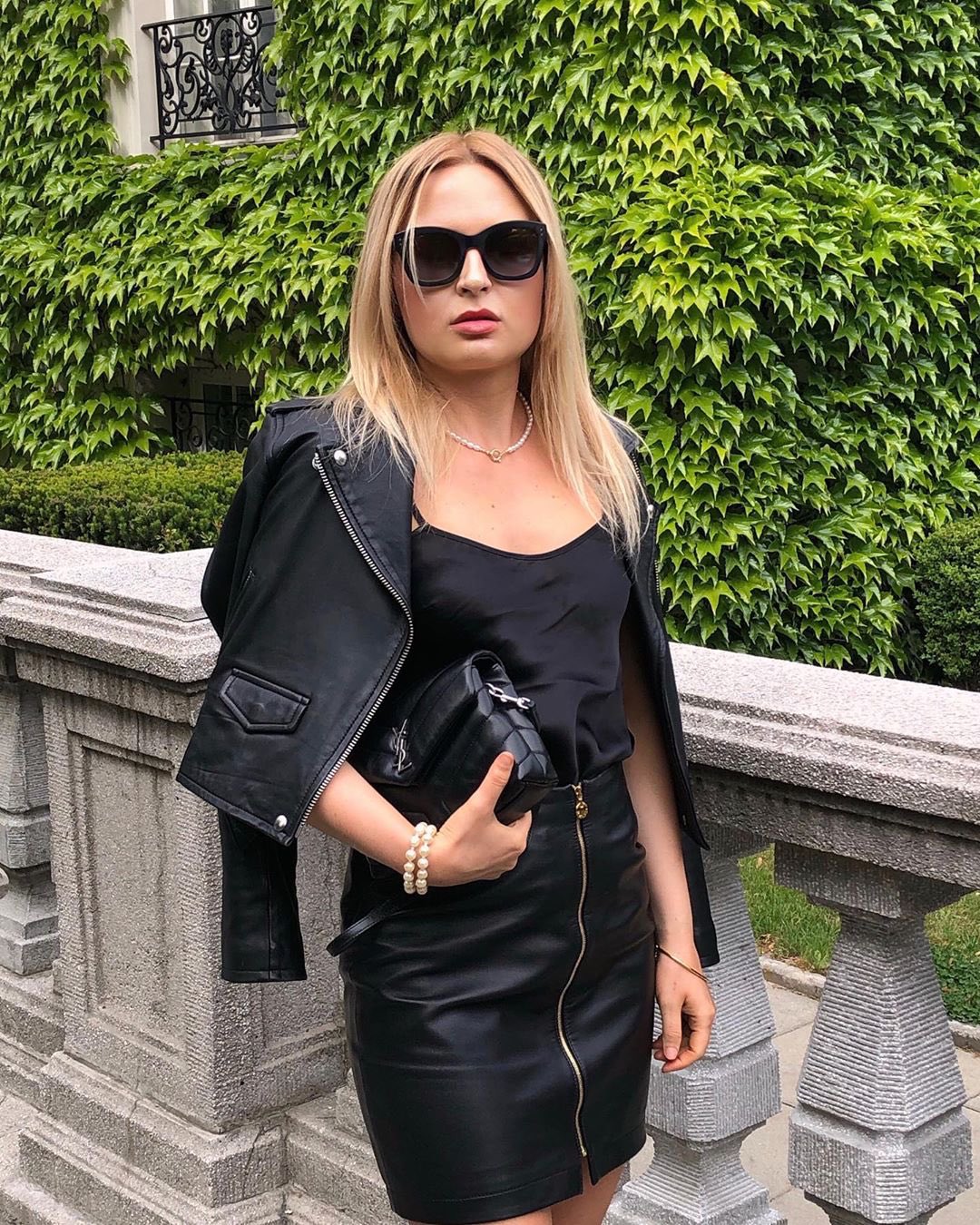 YSL LouLou 20CM 迷你斜挎包 467072黑色/银扣