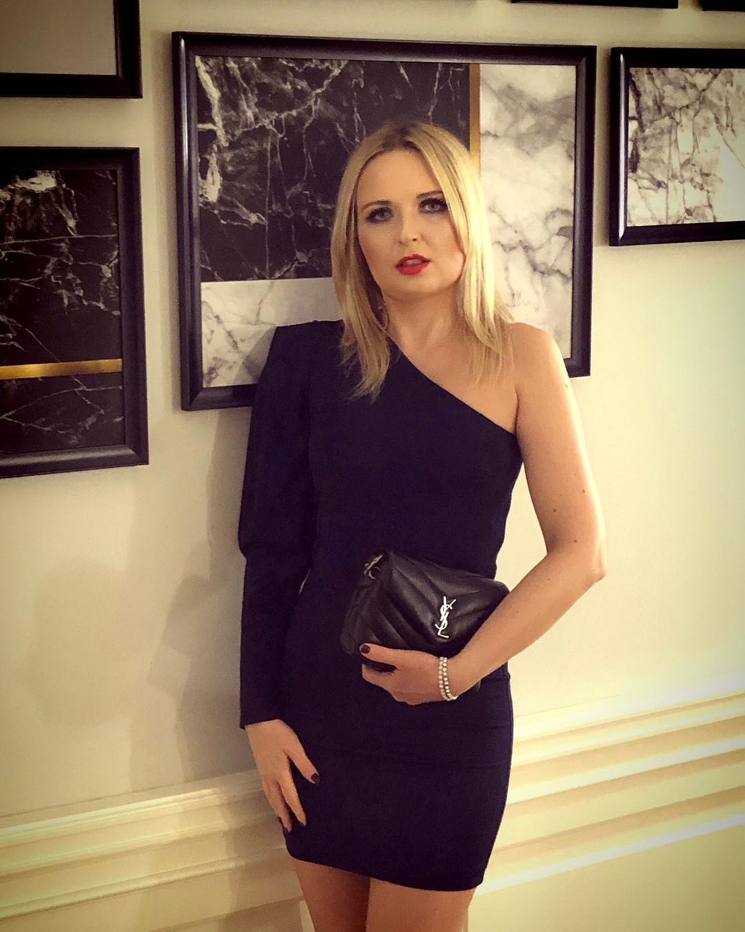 YSL LouLou 20CM 迷你斜挎包 467072黑色/银扣