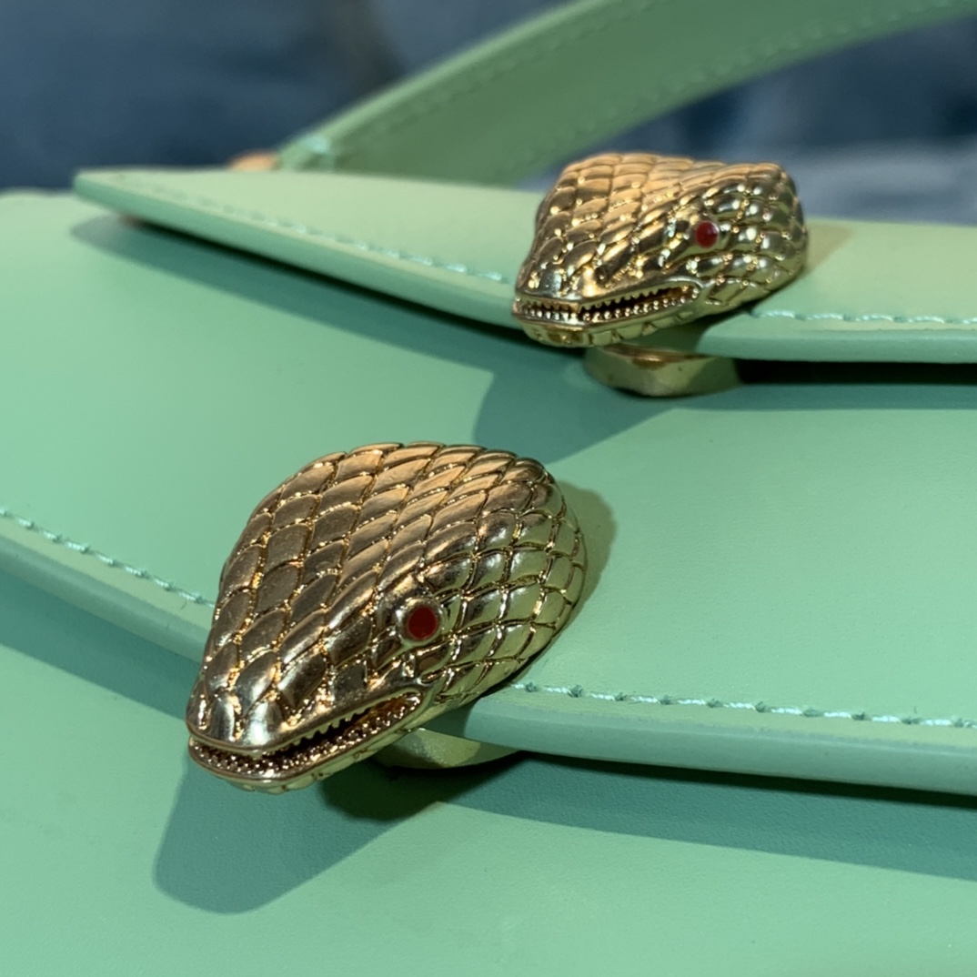 Alexander Wang X BVLGARI合作限量款意大利小牛皮手提包288737