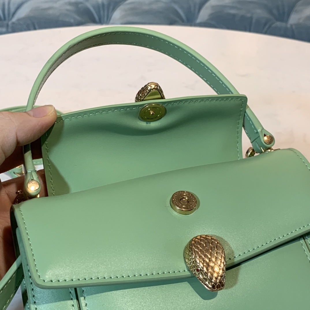 Alexander Wang X BVLGARI合作限量款意大利小牛皮手提包288737